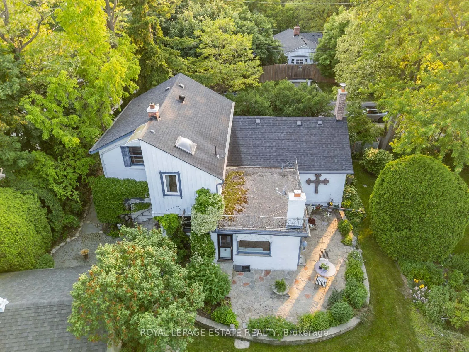 89 Main Street S