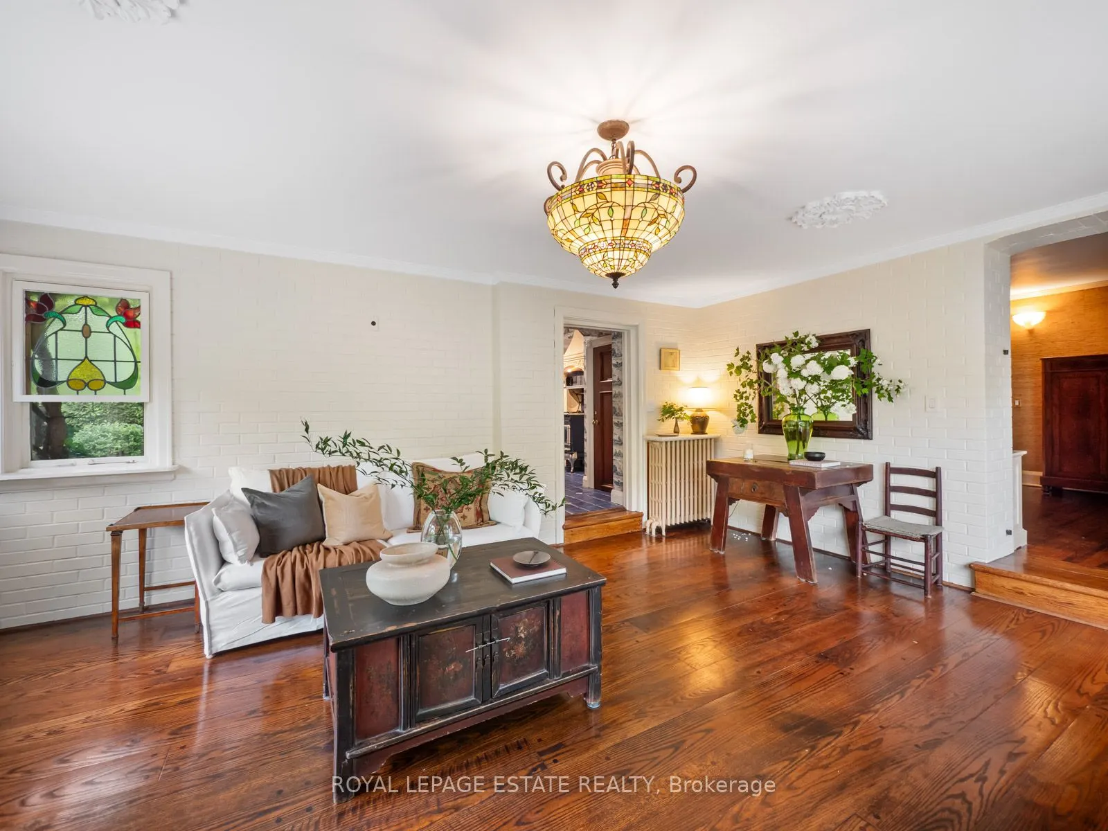 89 Main Street S