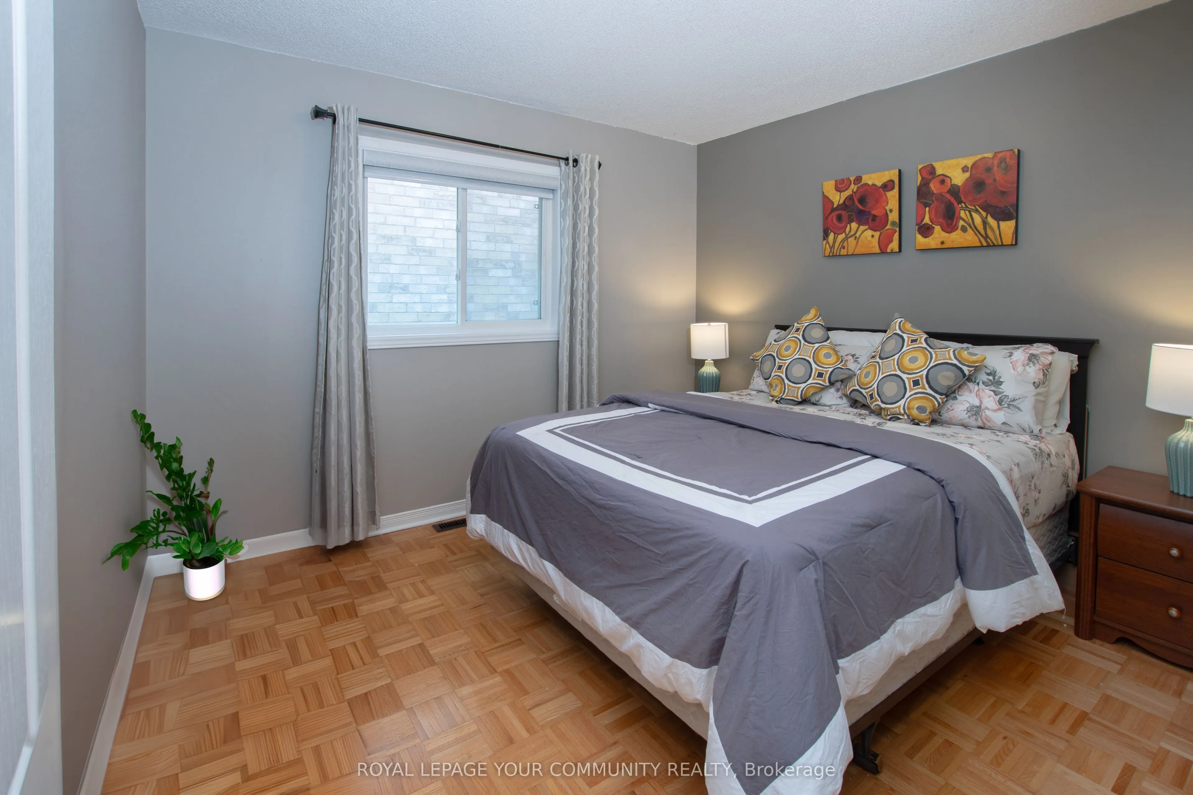 226 Kayla Crescent