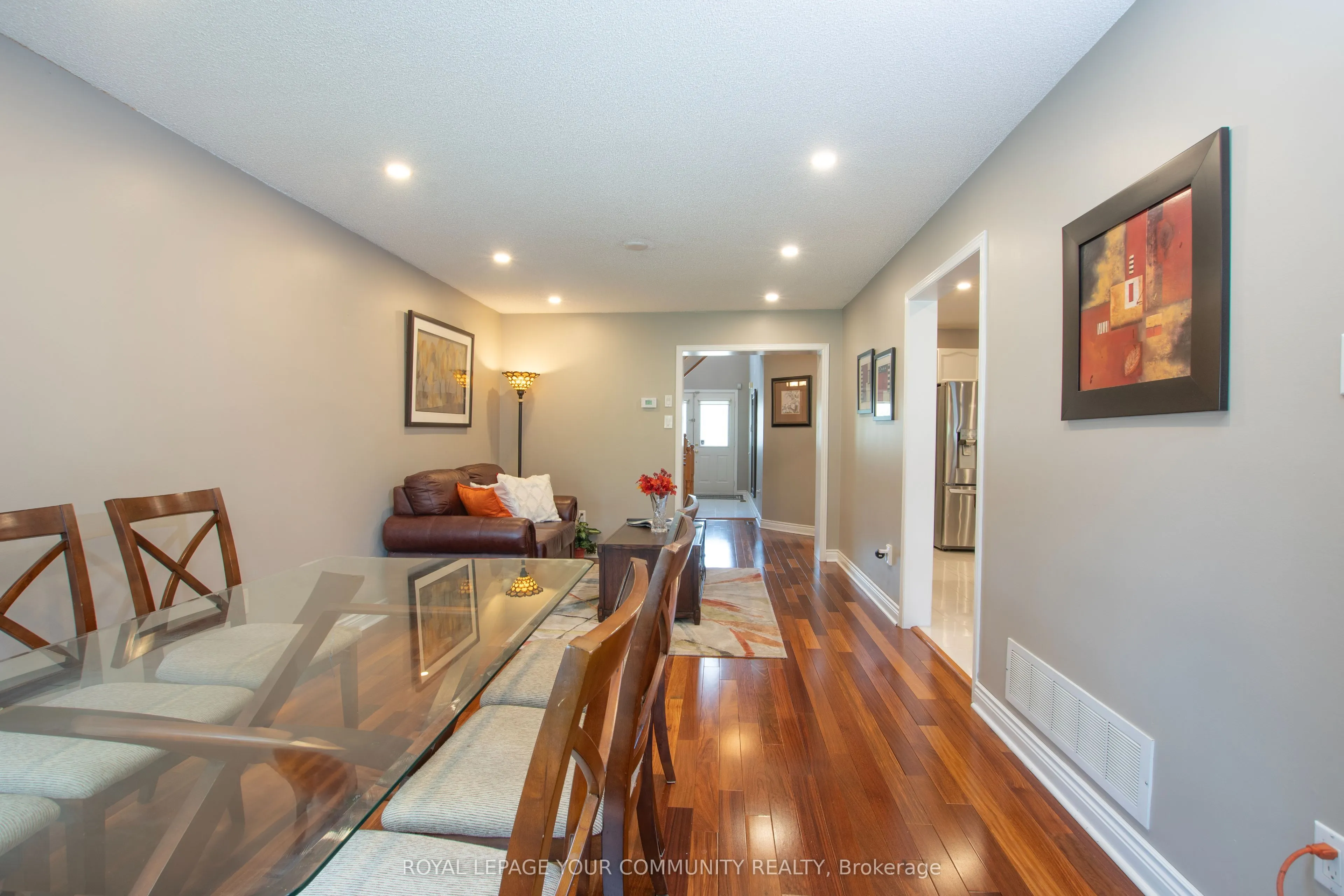 226 Kayla Crescent