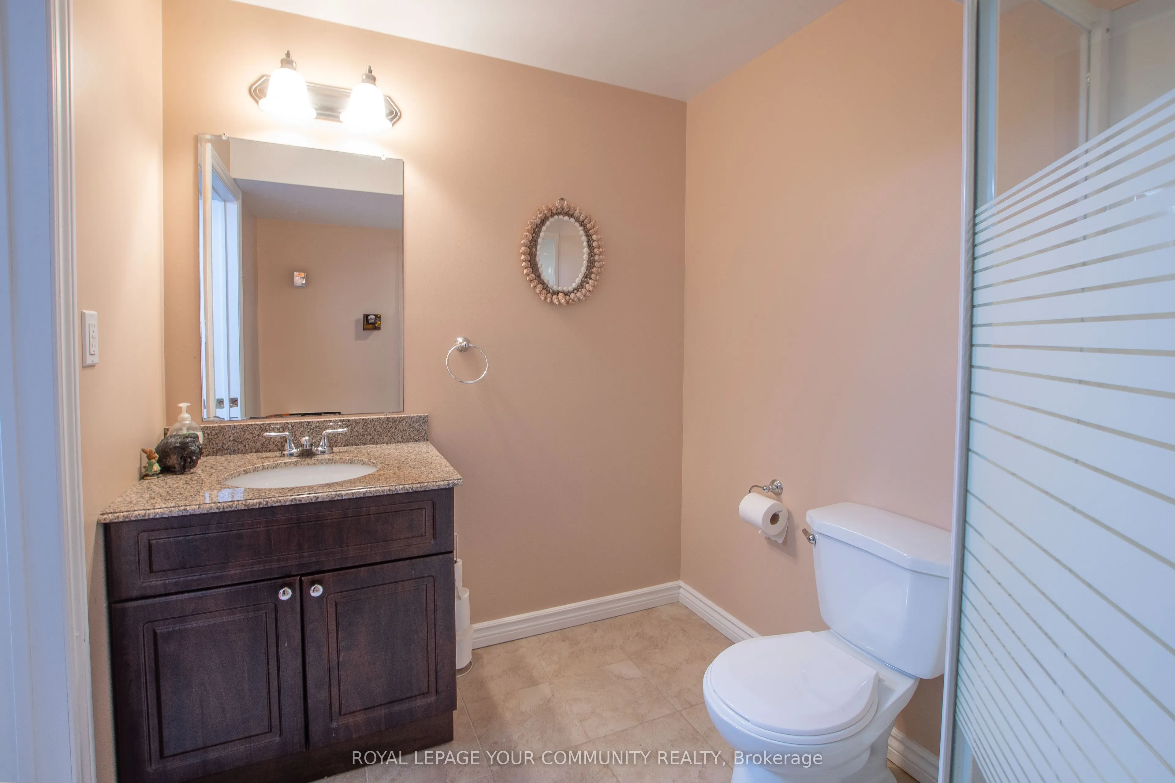 226 Kayla Crescent