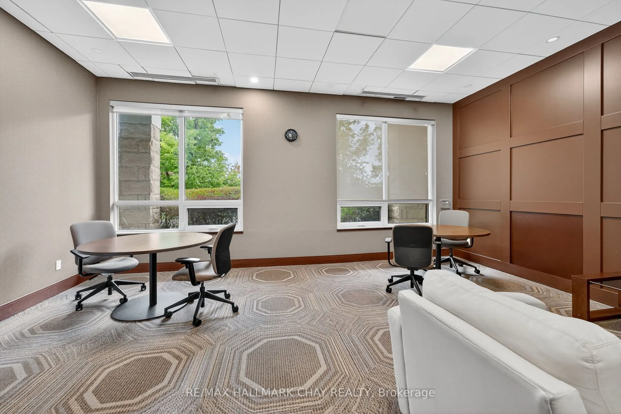 60 South Town Centre Boulevard, #819