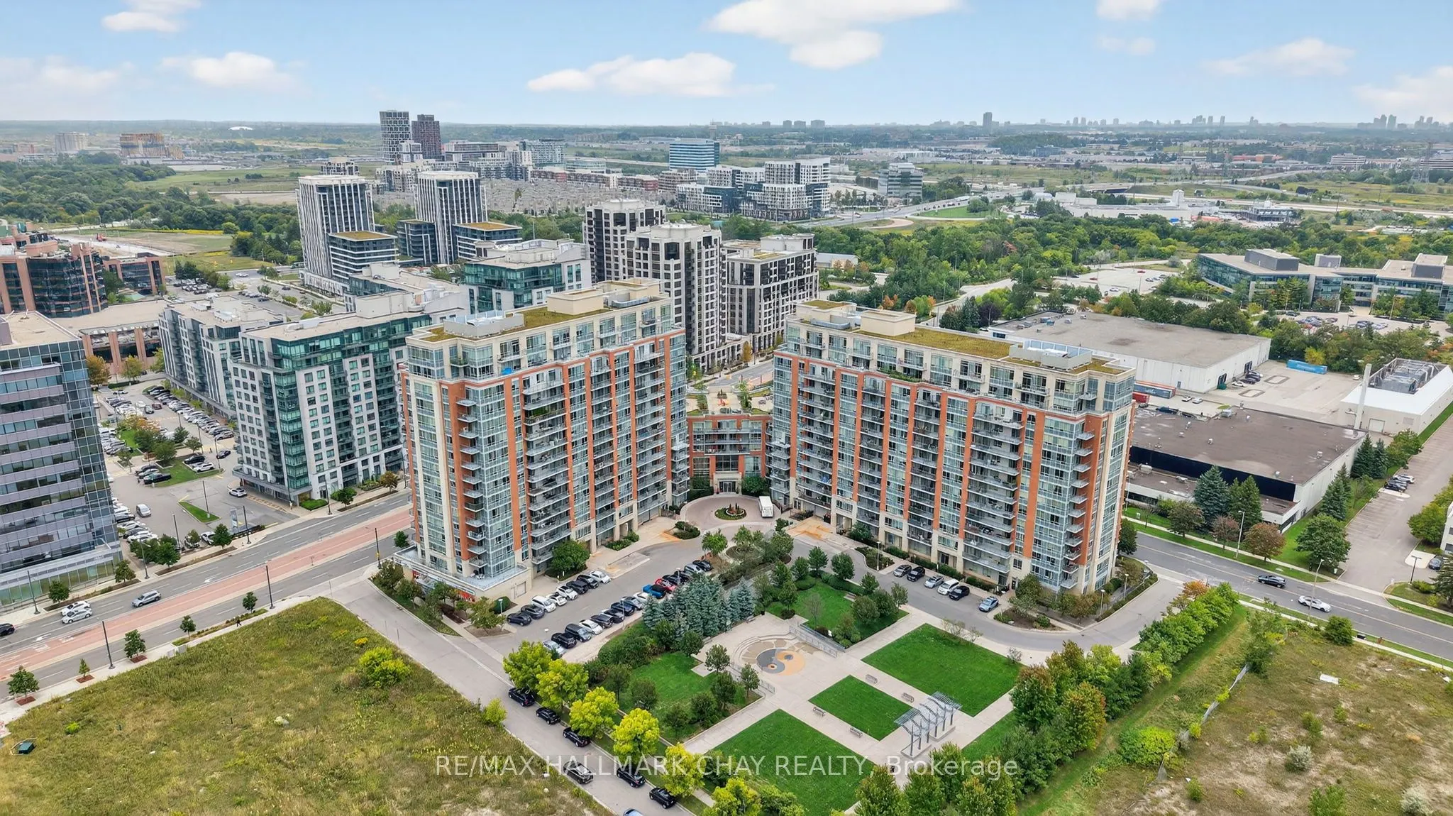 60 South Town Centre Boulevard, #819