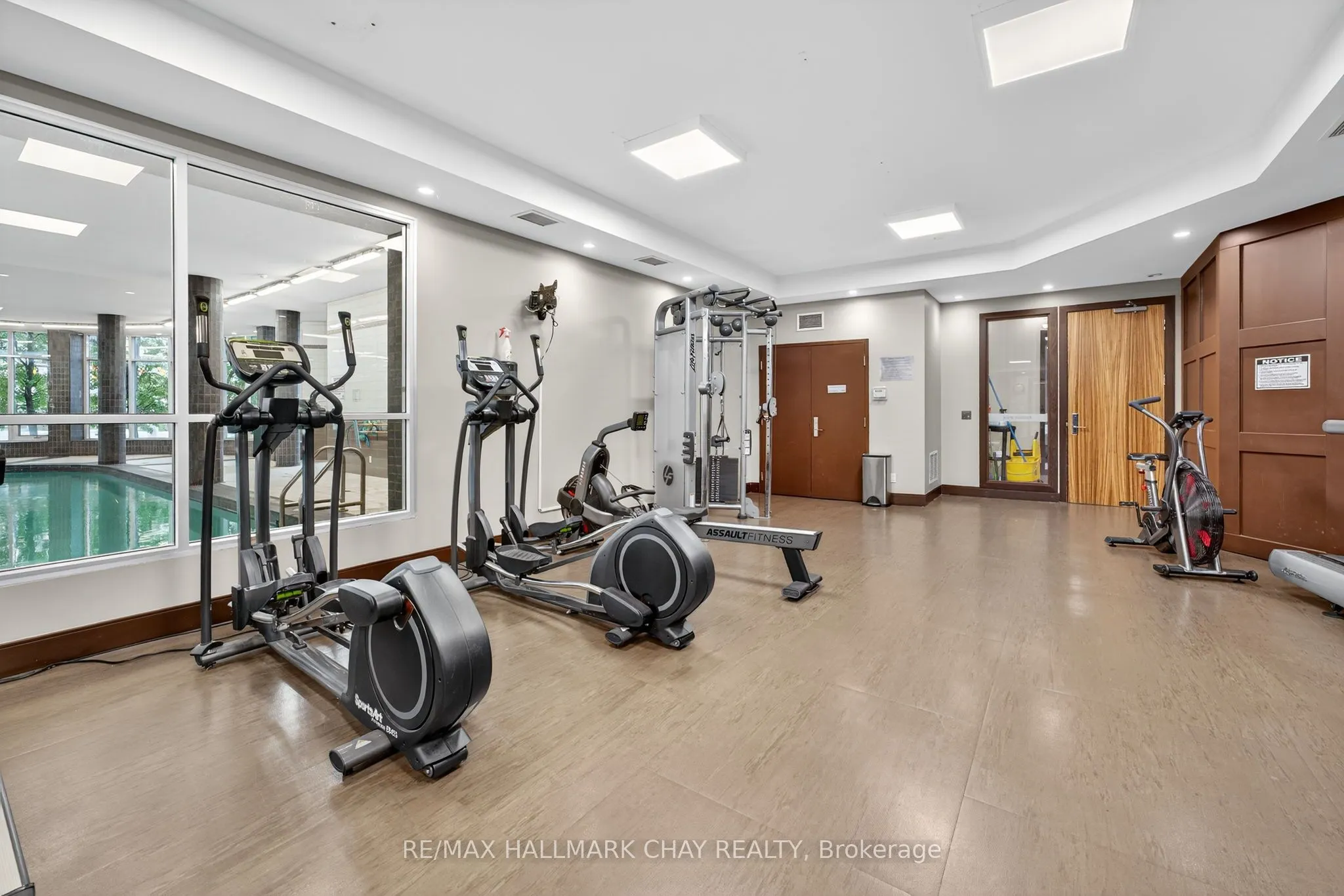 60 South Town Centre Boulevard, #819