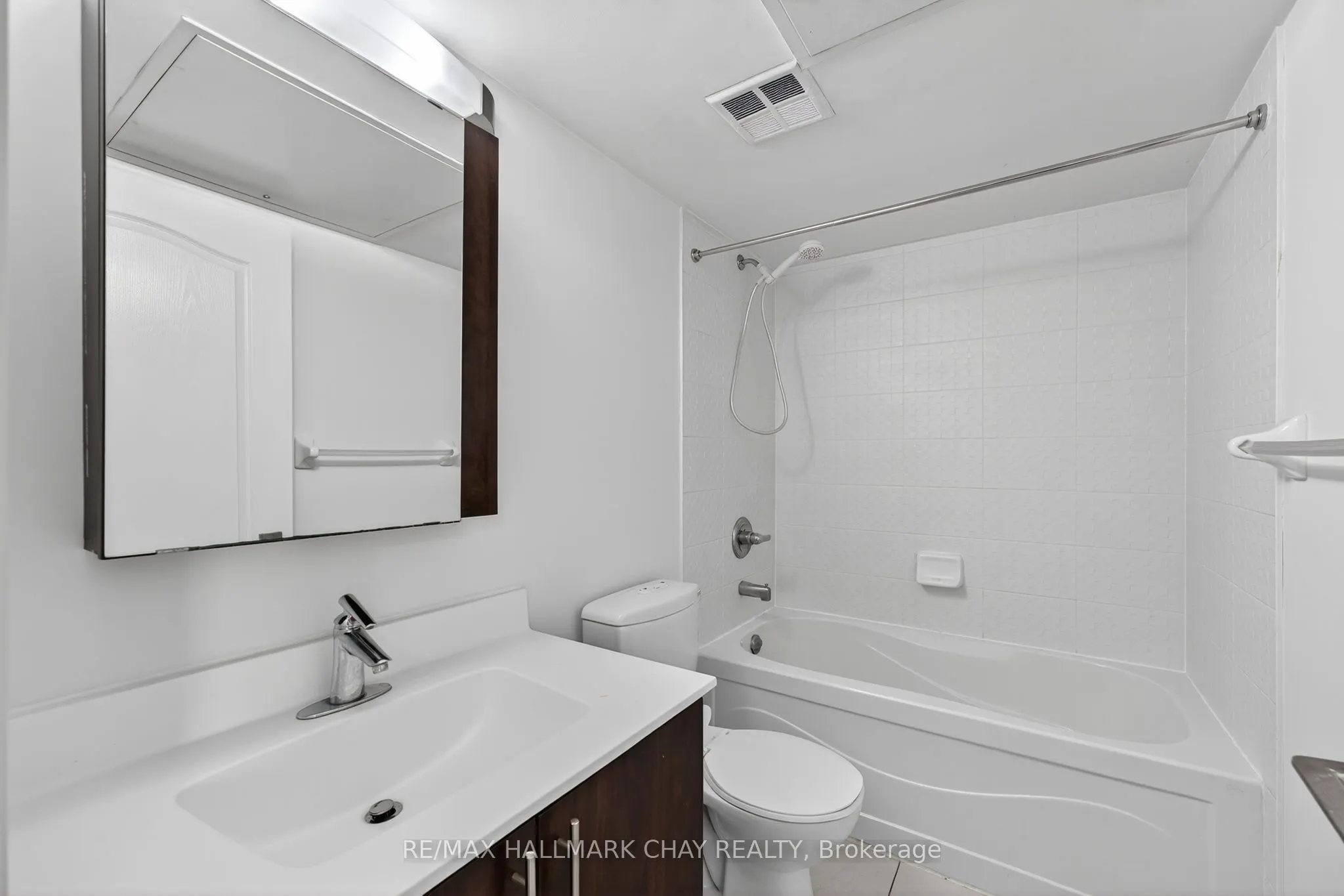 60 South Town Centre Boulevard, #819