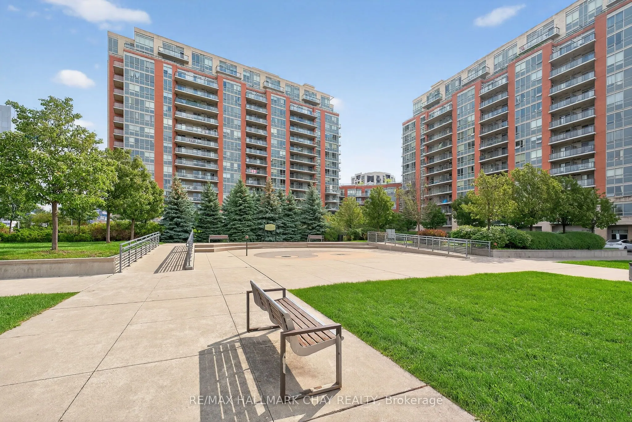 60 South Town Centre Boulevard, #819