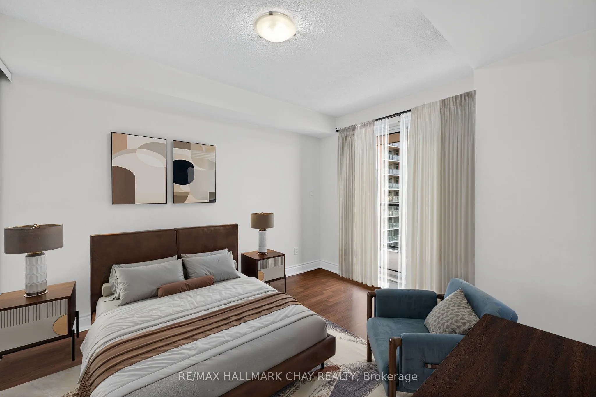 60 South Town Centre Boulevard, #819