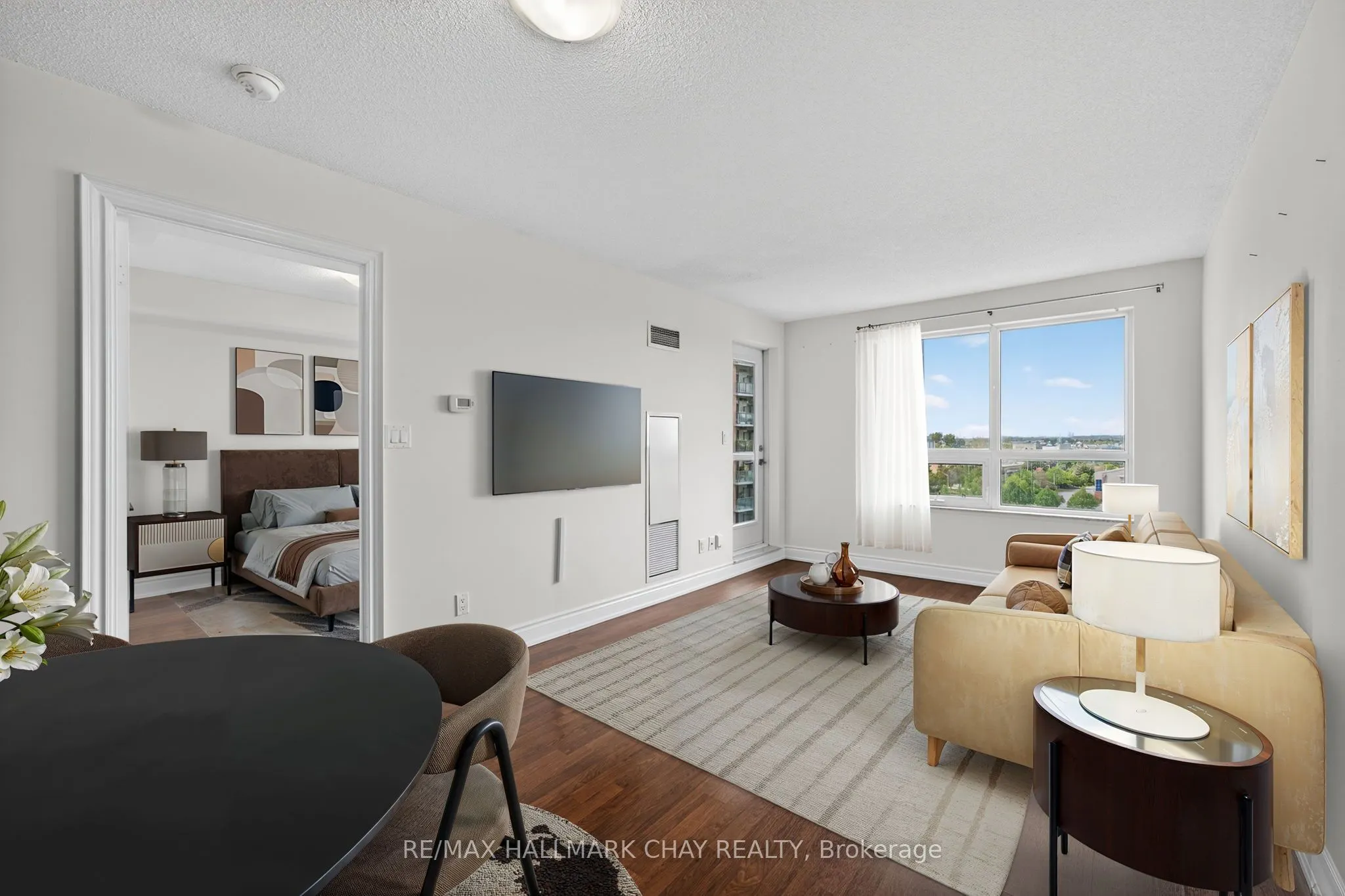 60 South Town Centre Boulevard, #819