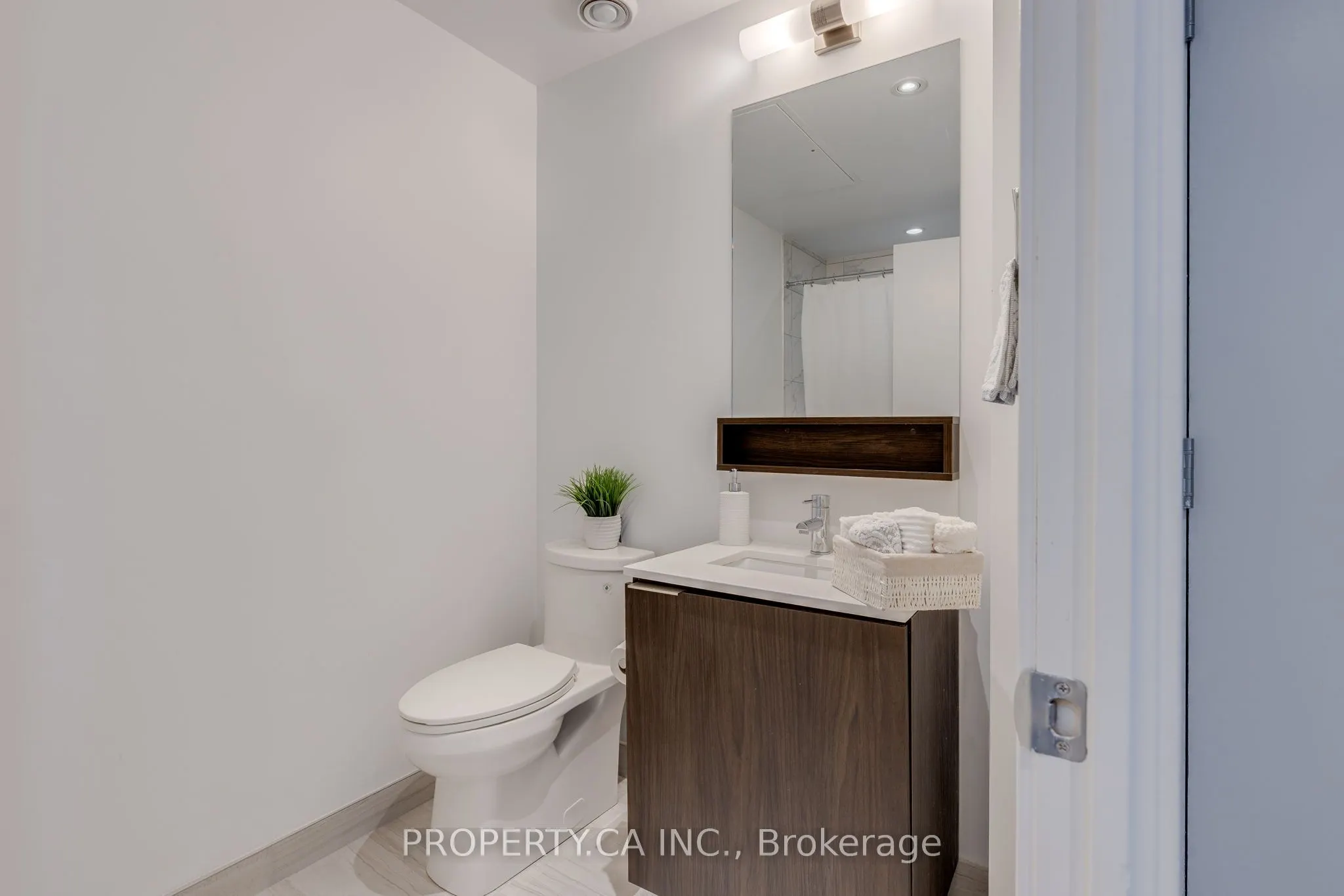 5 Buttermill Avenue, #1711