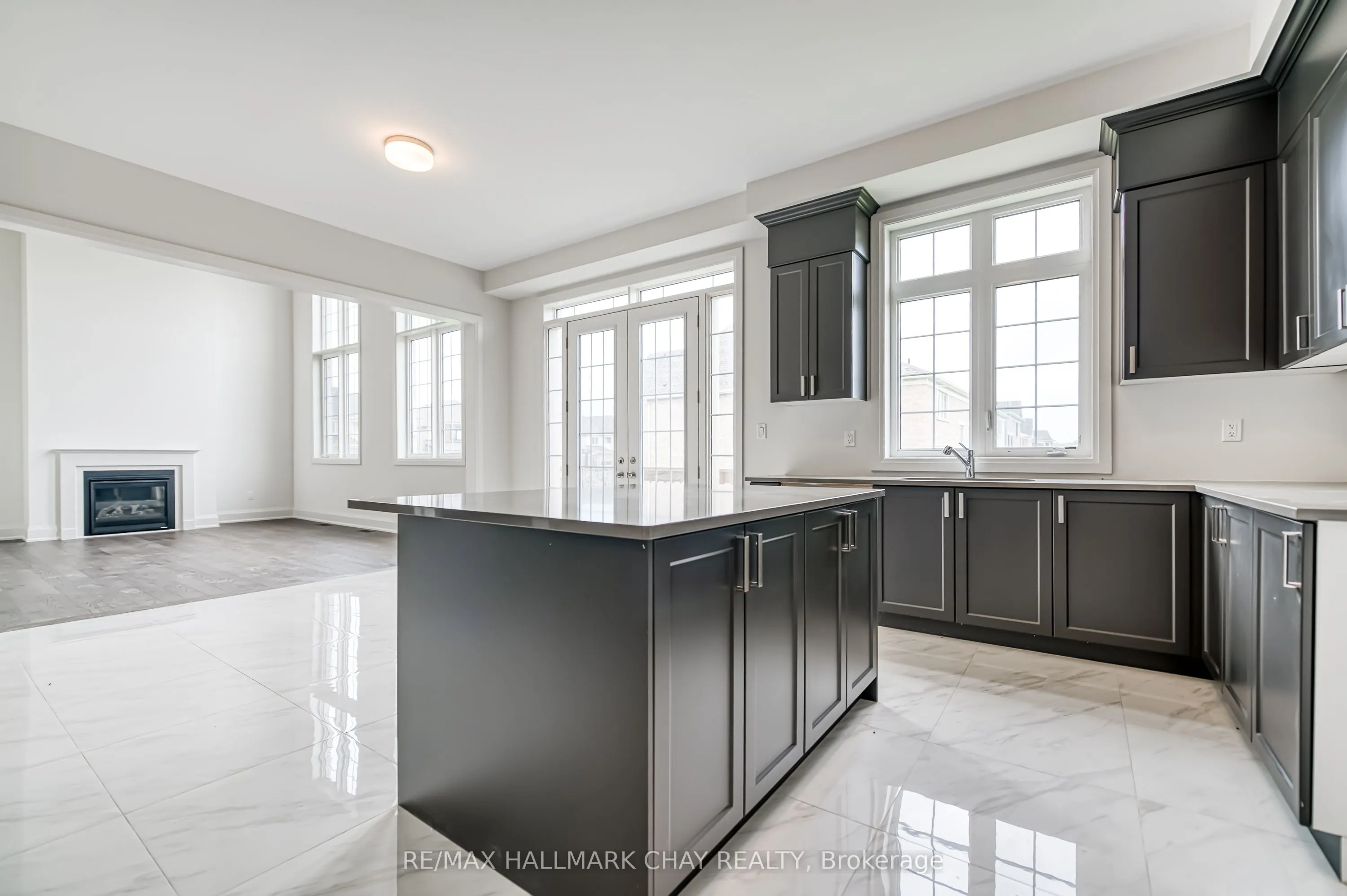 31 Bayberry Dr Drive E