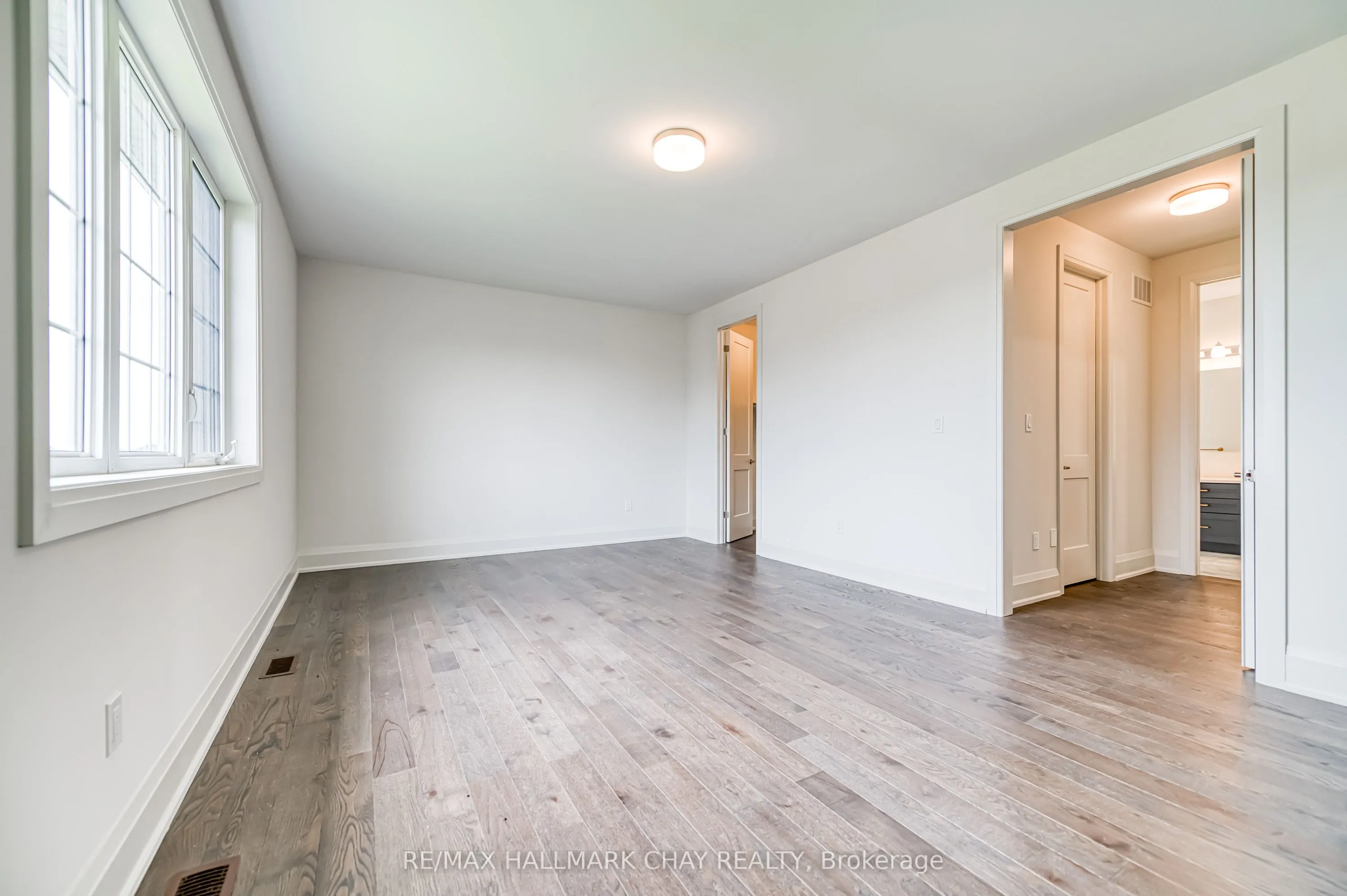 31 Bayberry Dr Drive E