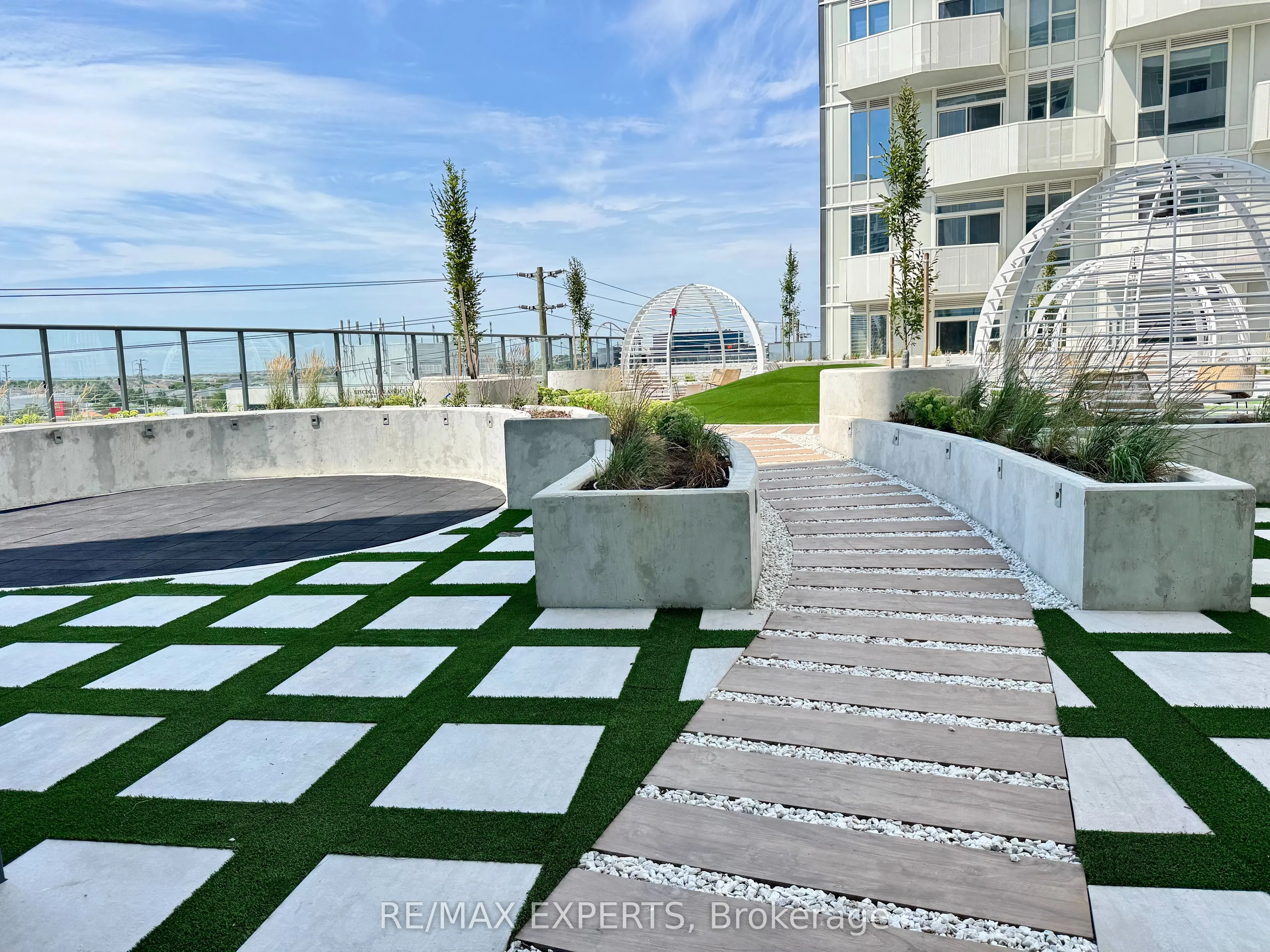 474 Caldari Road, #605