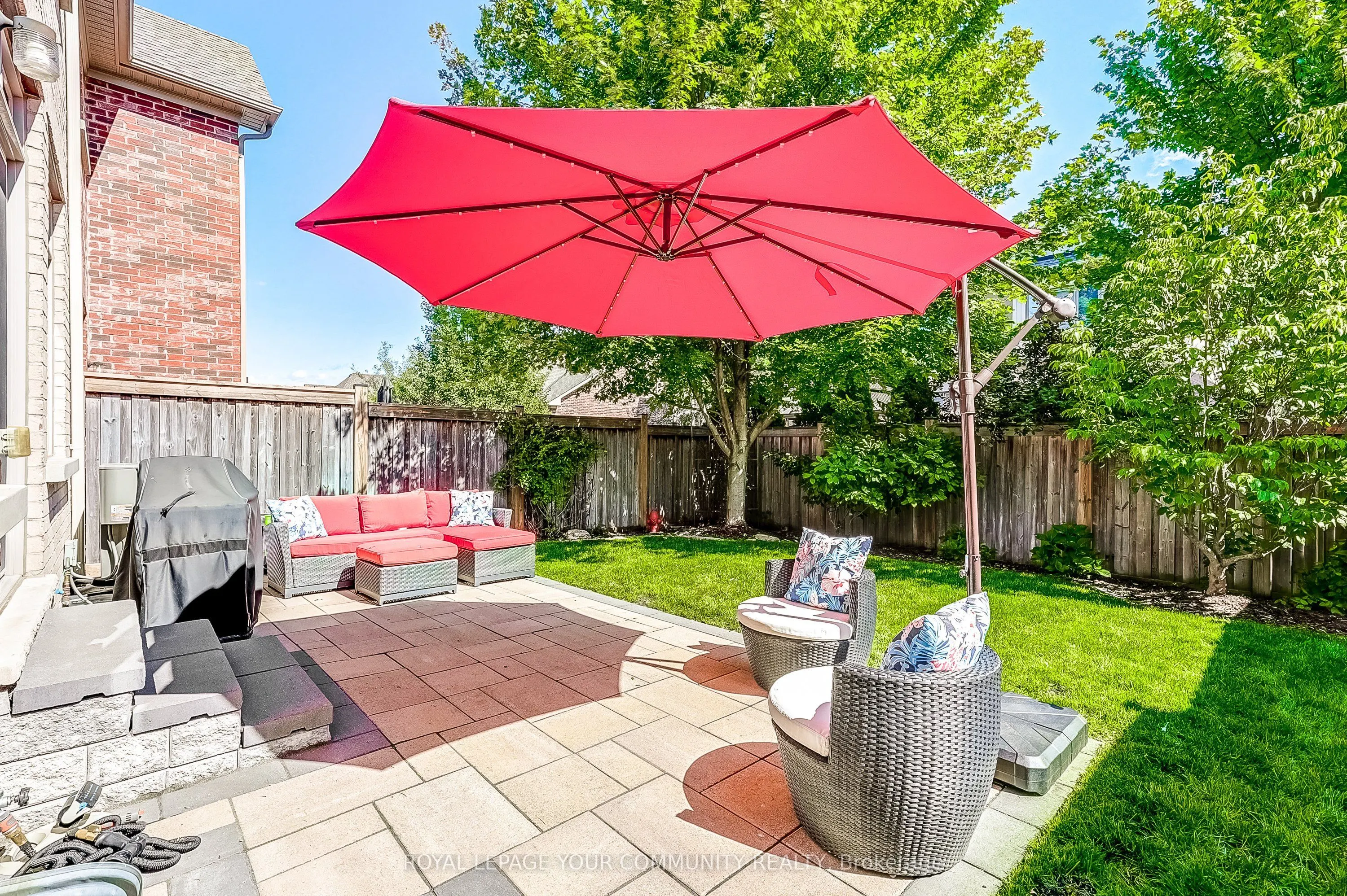 17 Claudview Street