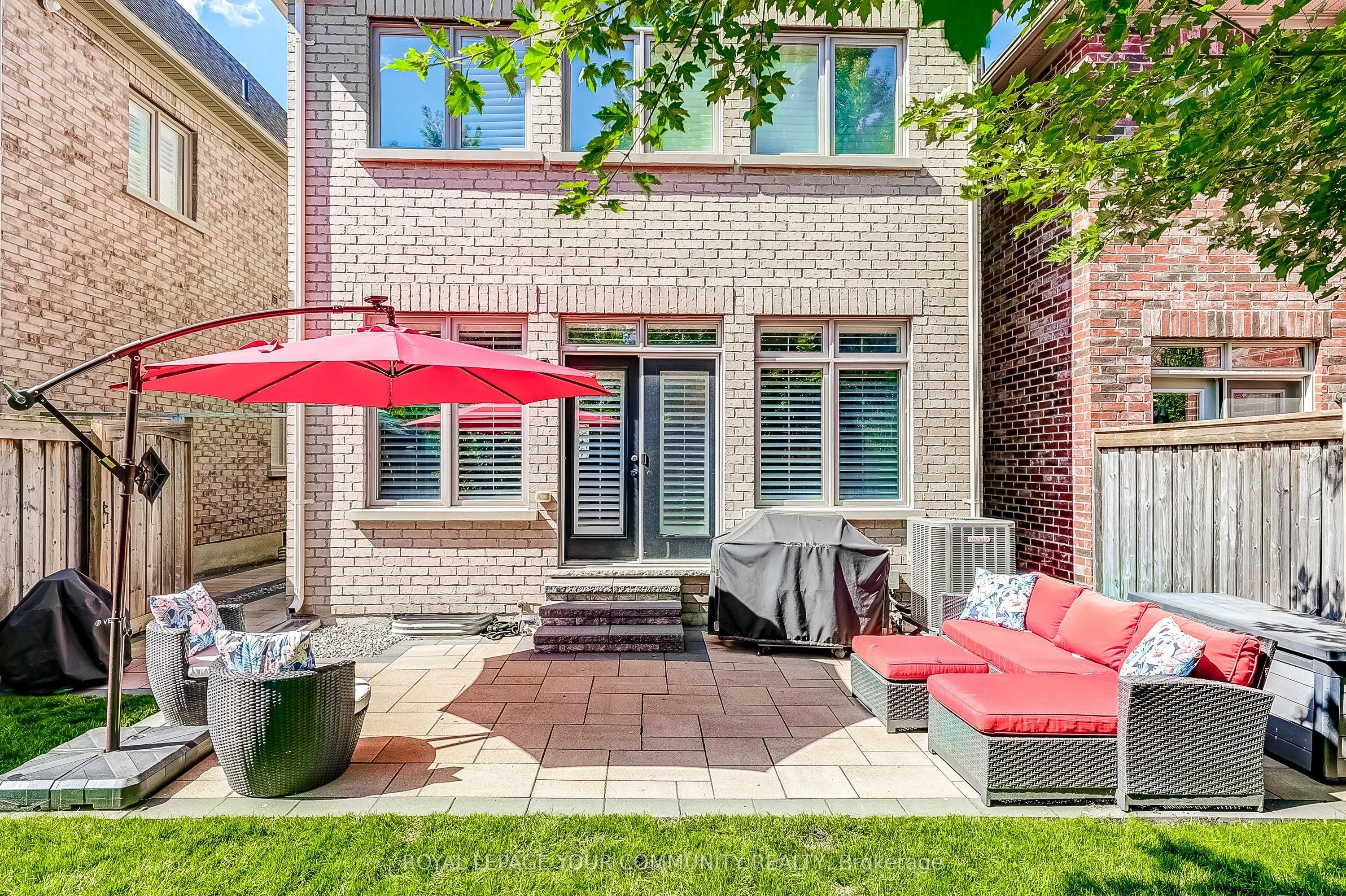 17 Claudview Street
