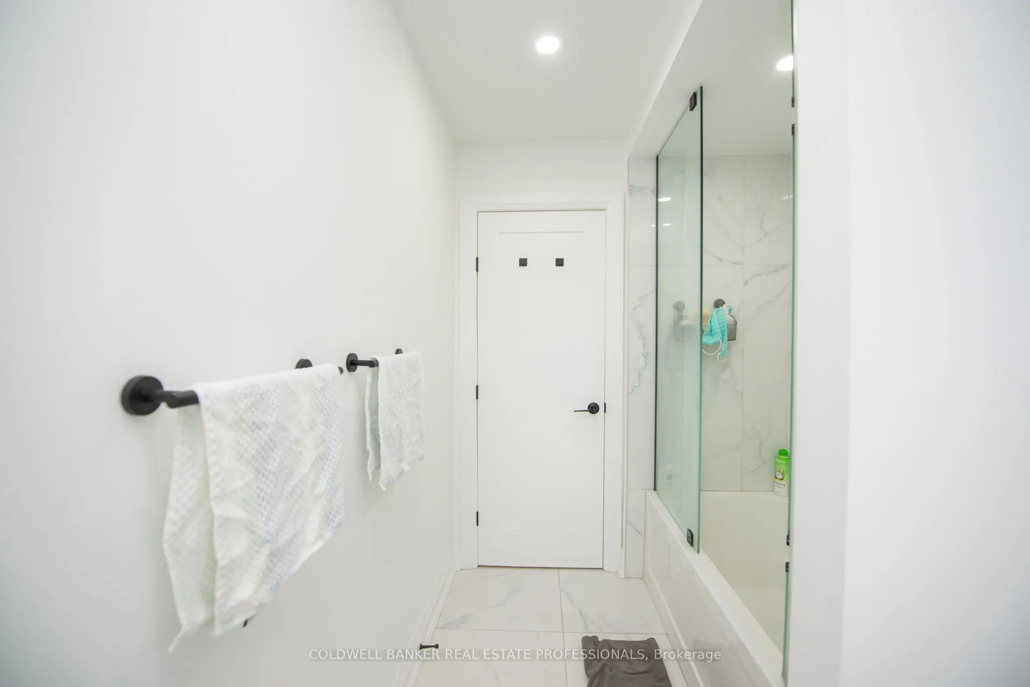 235 Simcoe Avenue