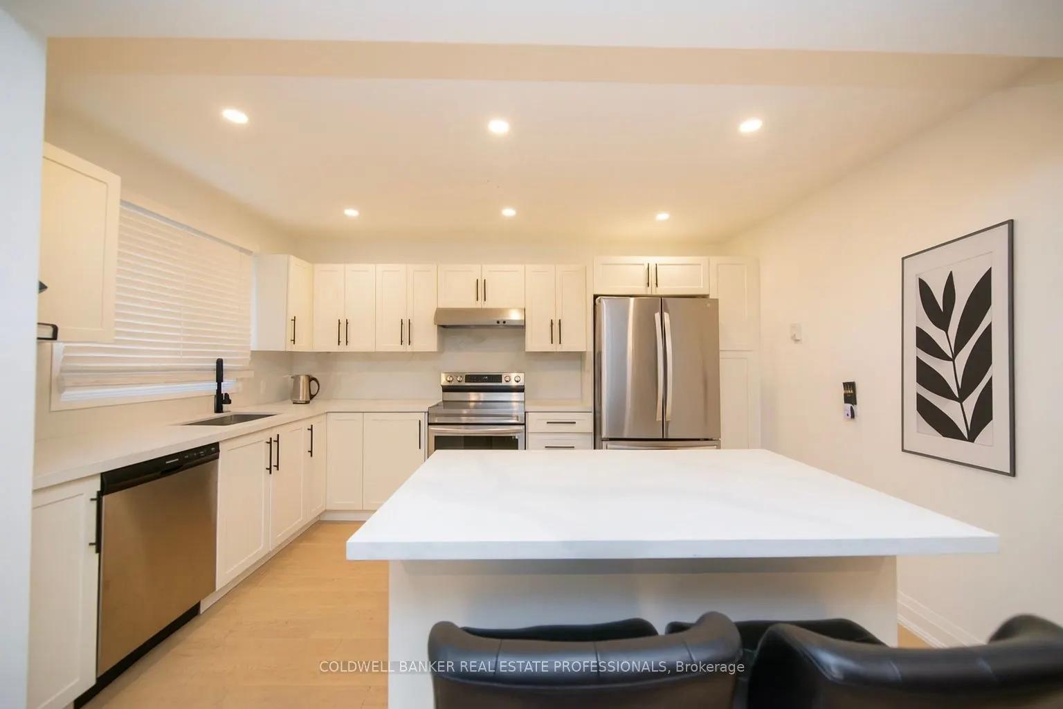 235 Simcoe Avenue