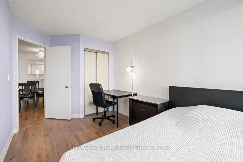 33 Weldrick Road E, #1505