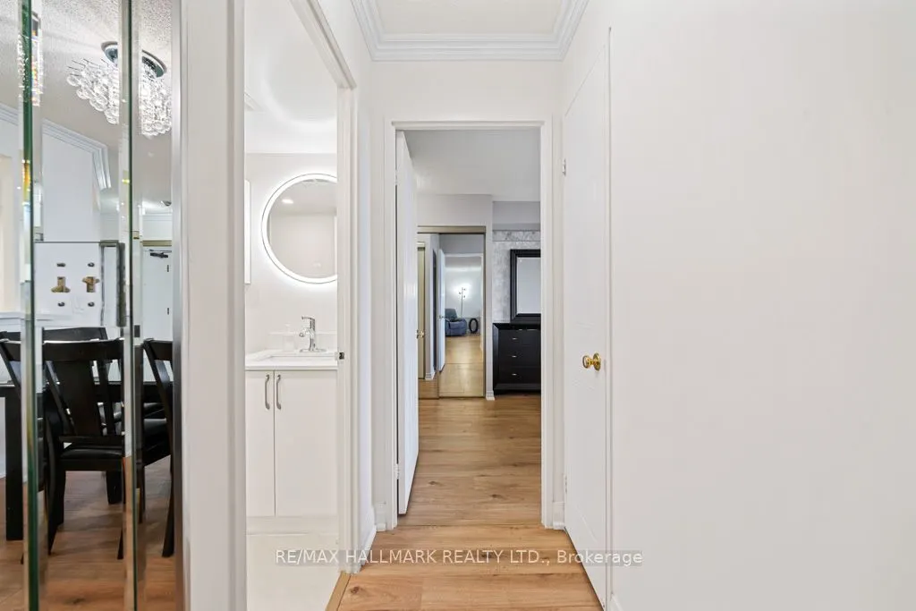 33 Weldrick Road E, #1505