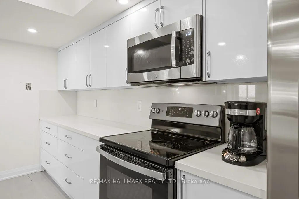 33 Weldrick Road E, #1505