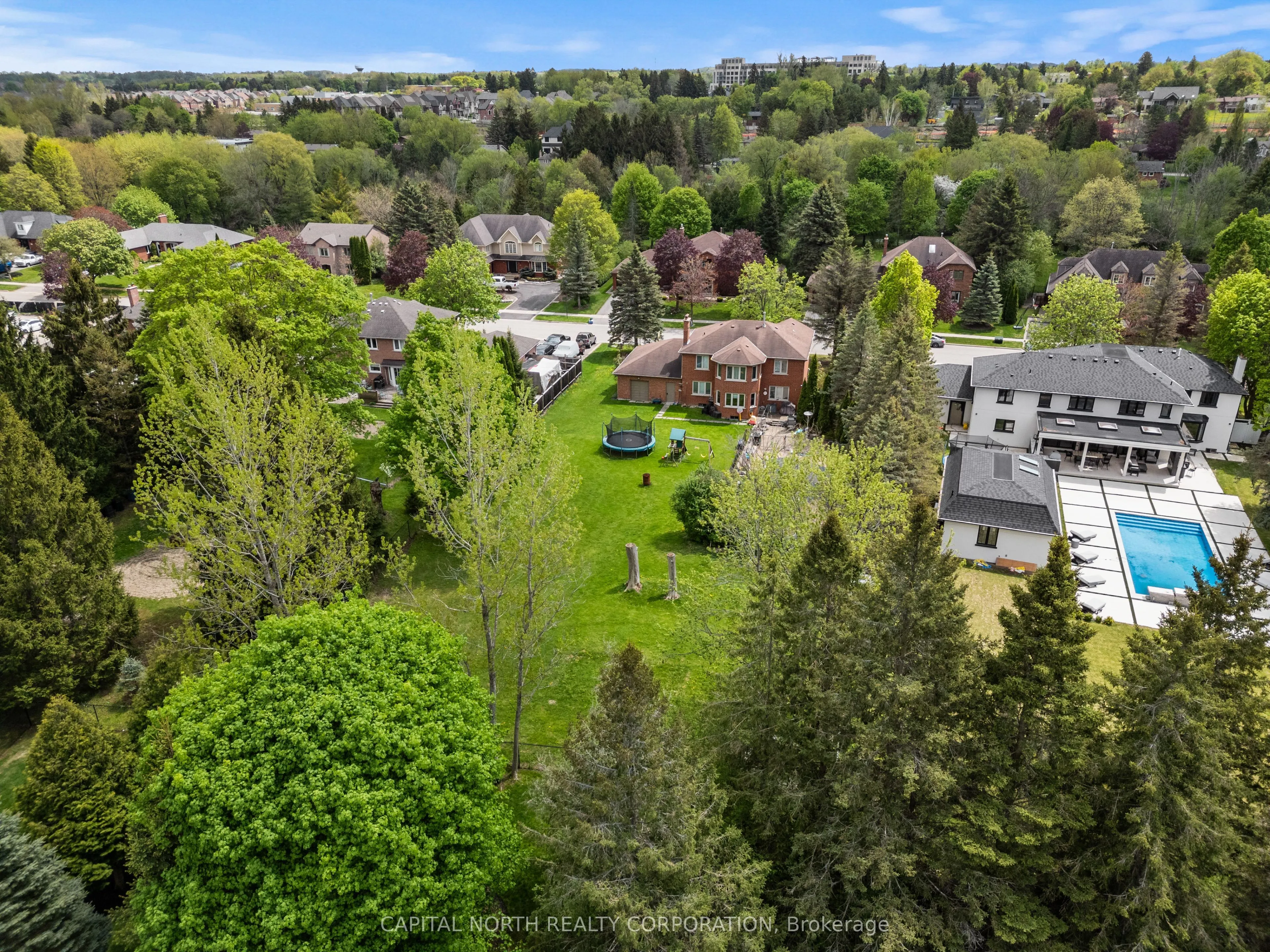 40 Humber Valley Crescent