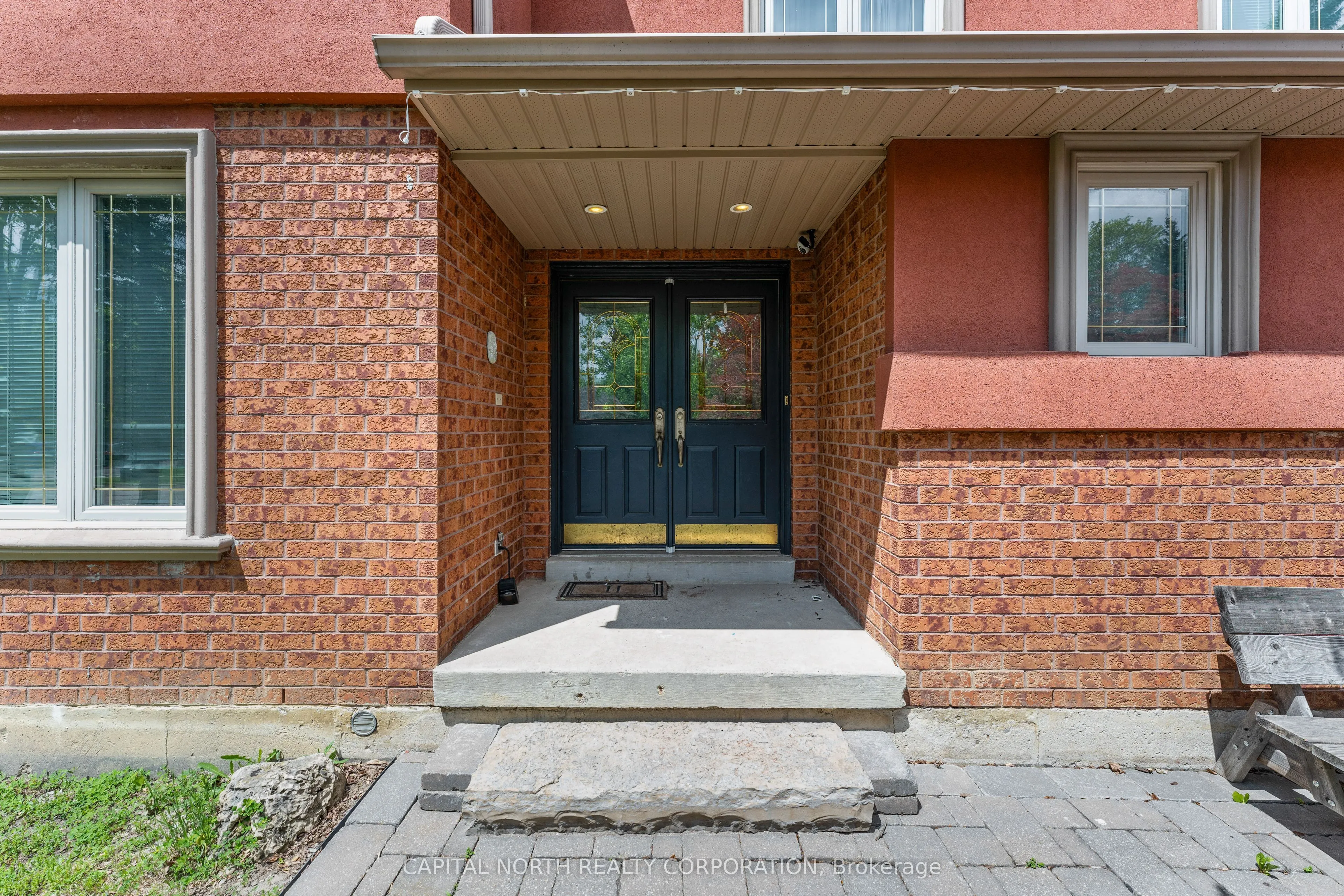 40 Humber Valley Crescent