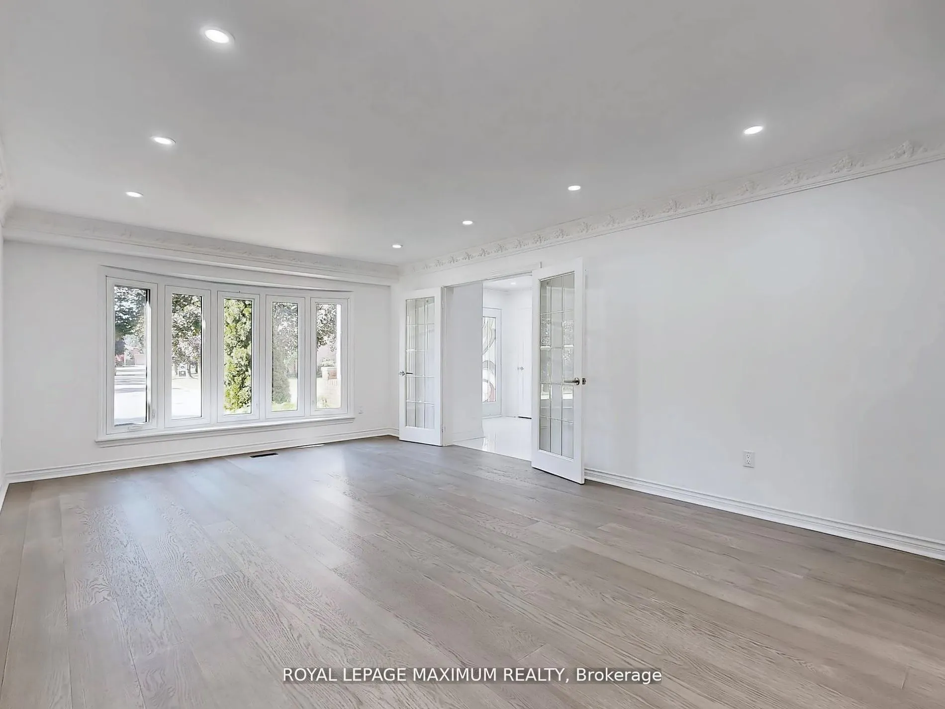 22 A Waltham Crescent