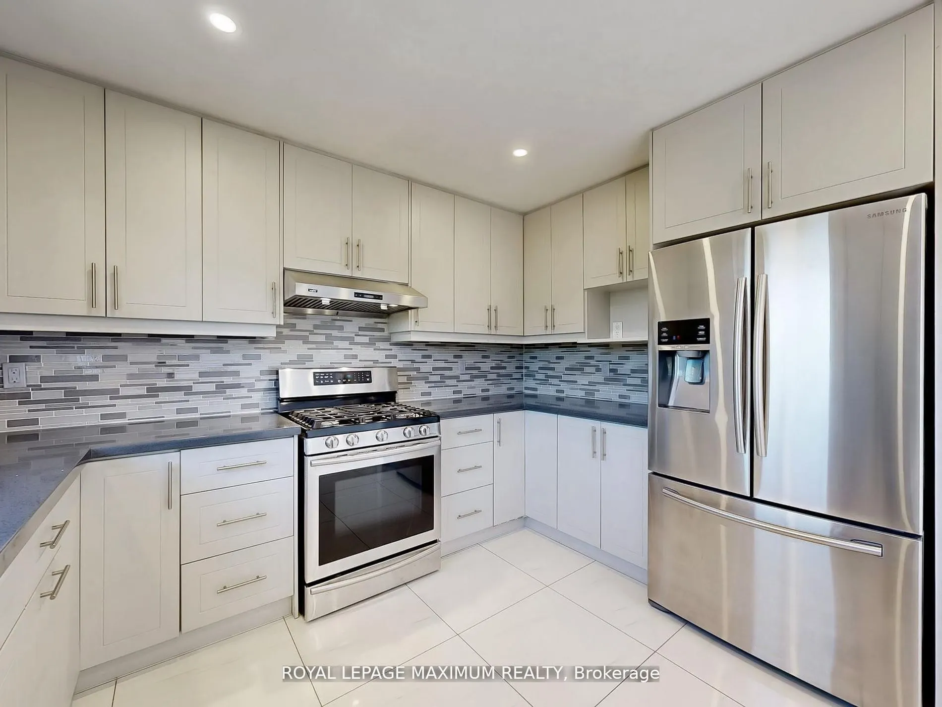 22 A Waltham Crescent