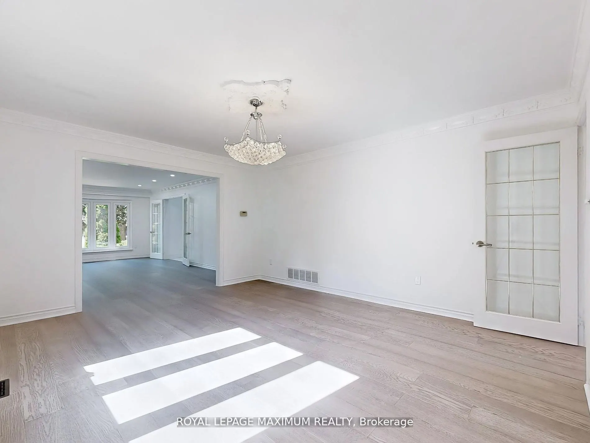22 A Waltham Crescent
