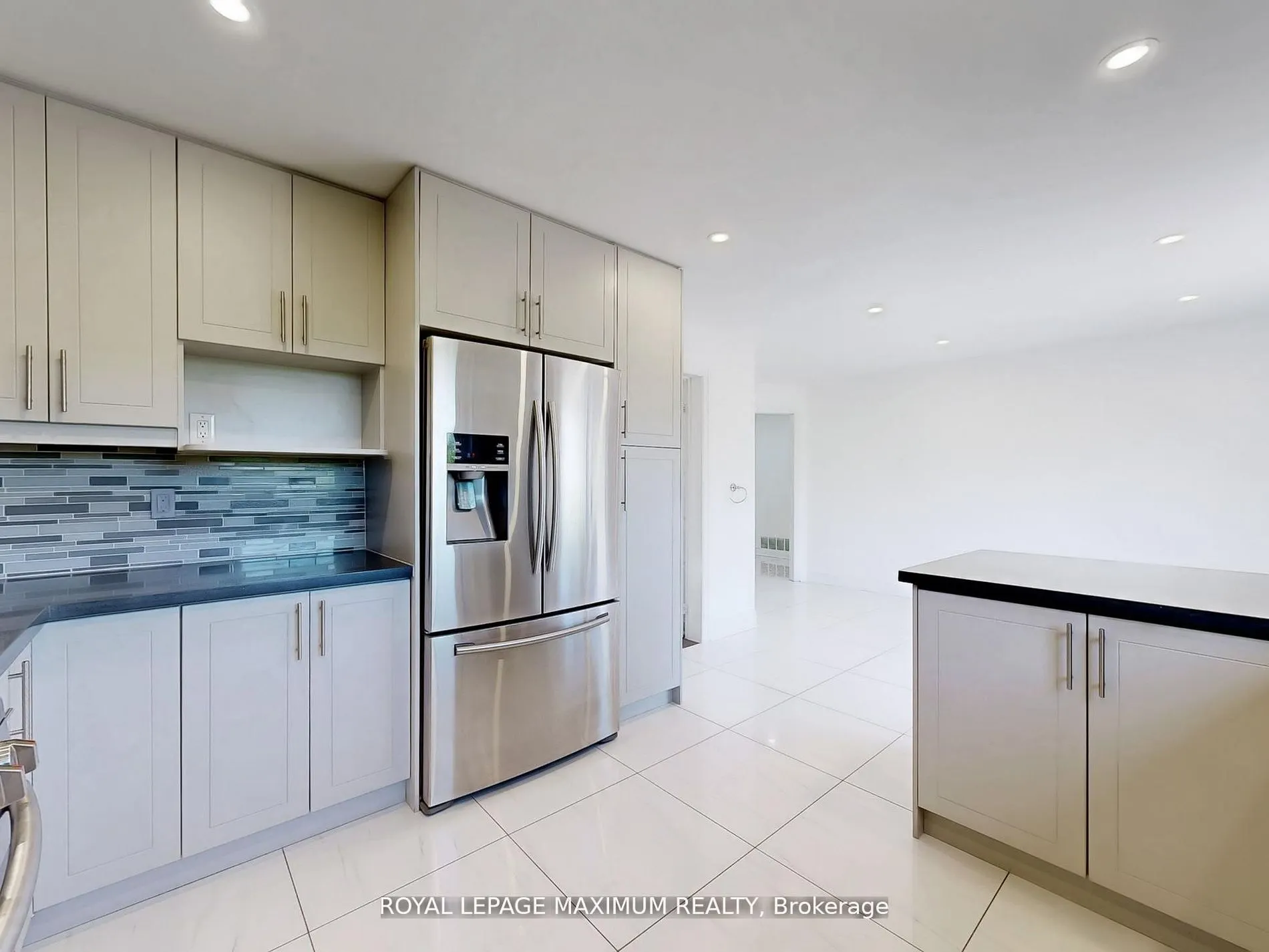 22 A Waltham Crescent
