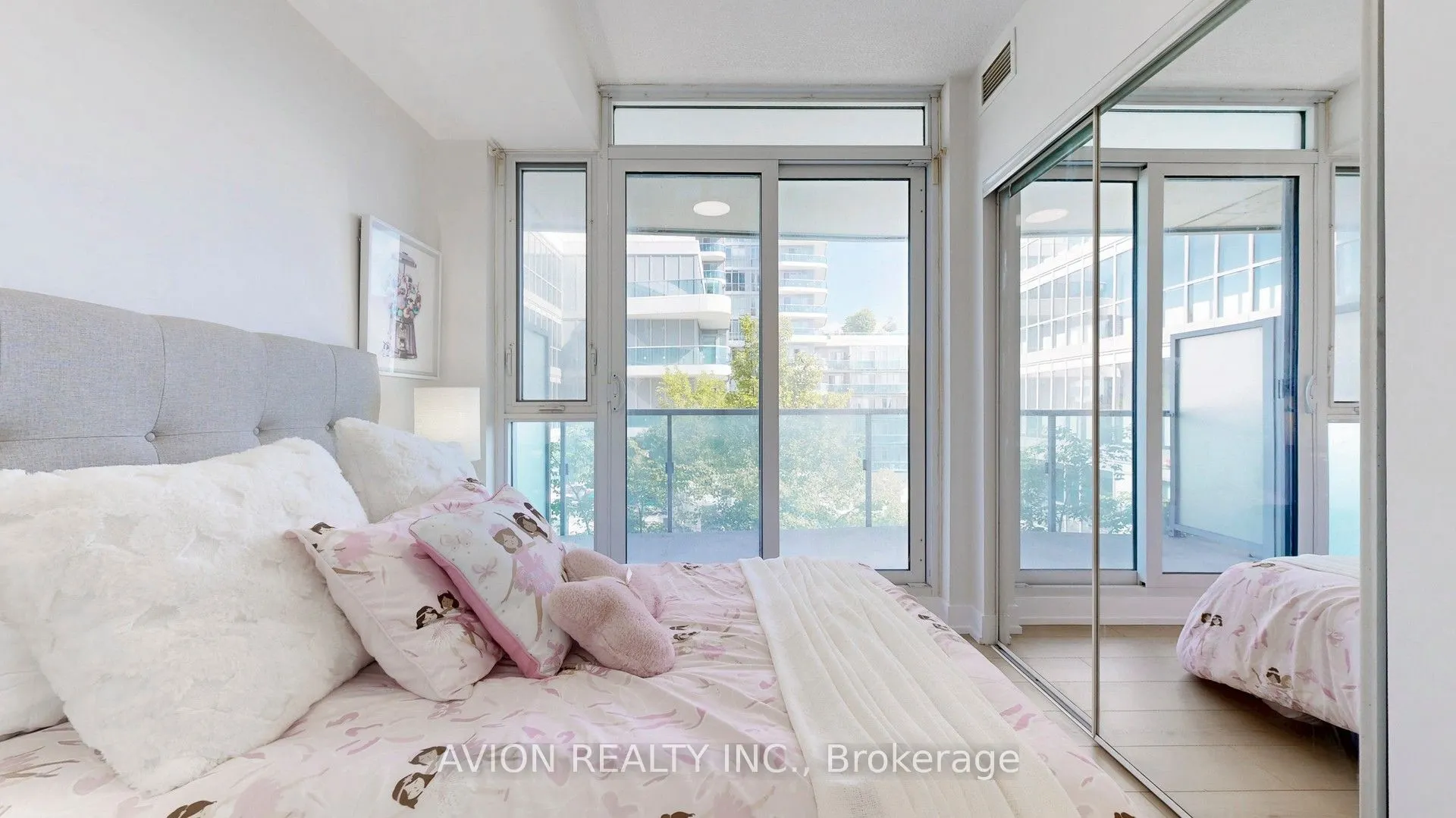 9471 Yonge Street, #532