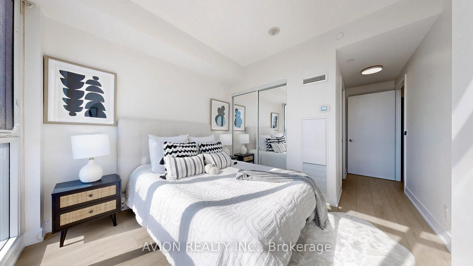 9471 Yonge Street, #532