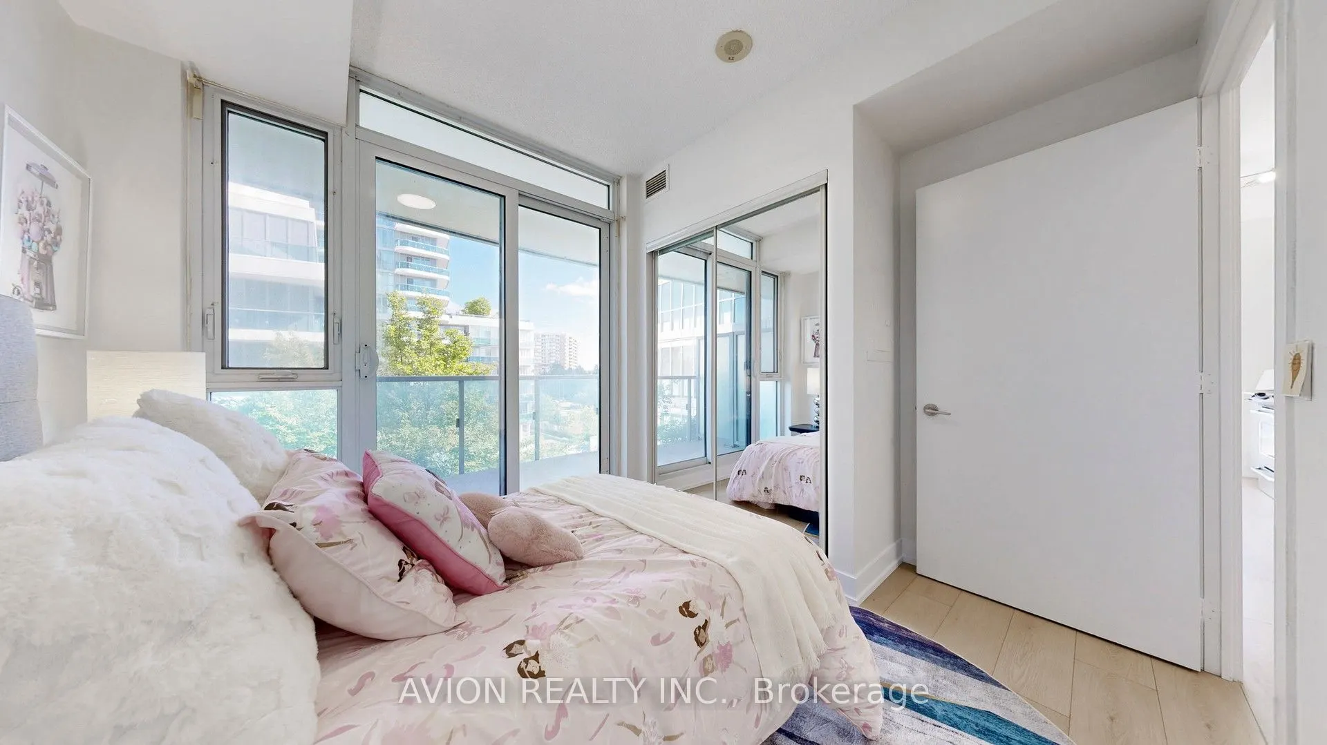 9471 Yonge Street, #532