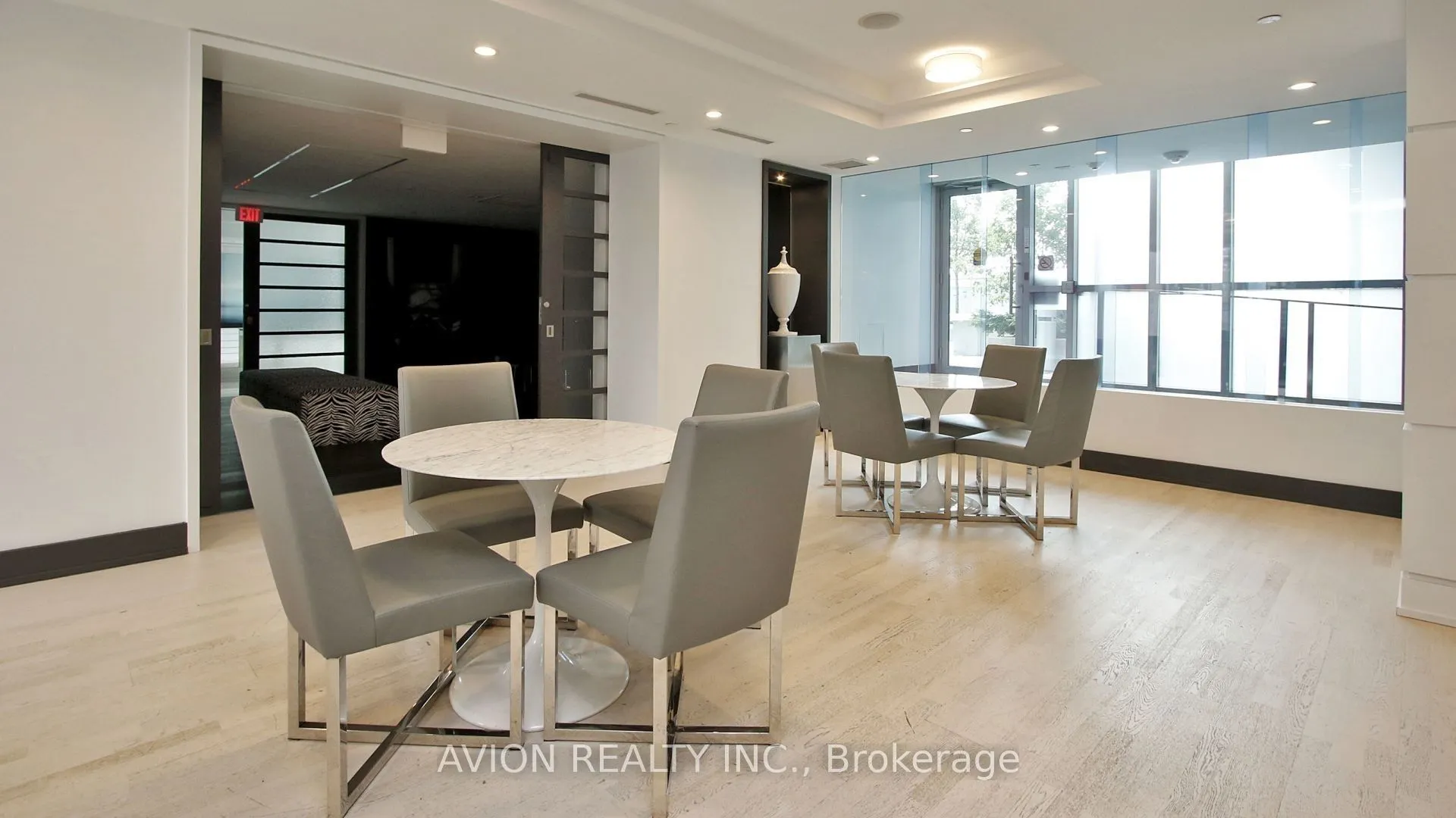 9471 Yonge Street, #532