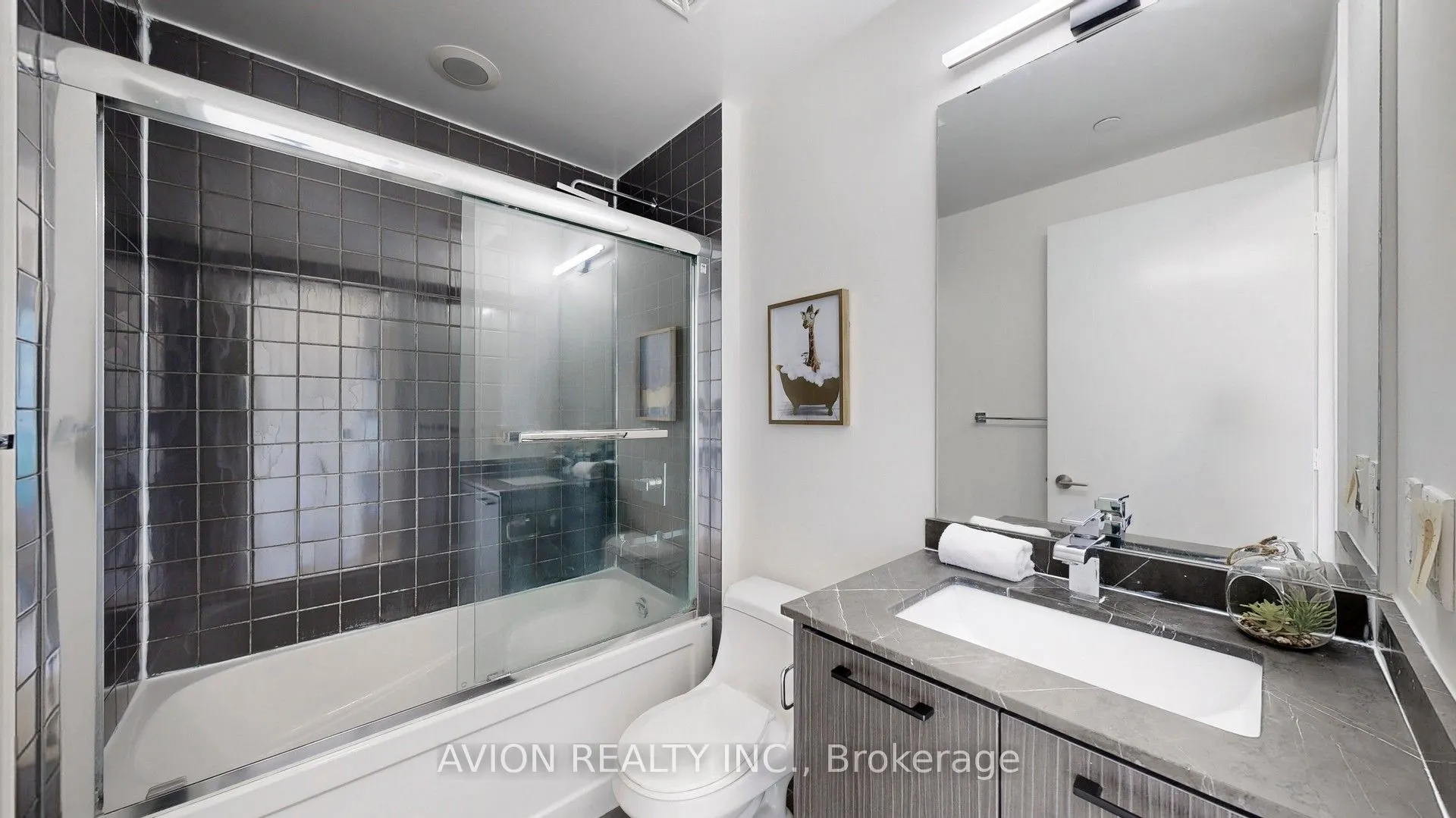 9471 Yonge Street, #532