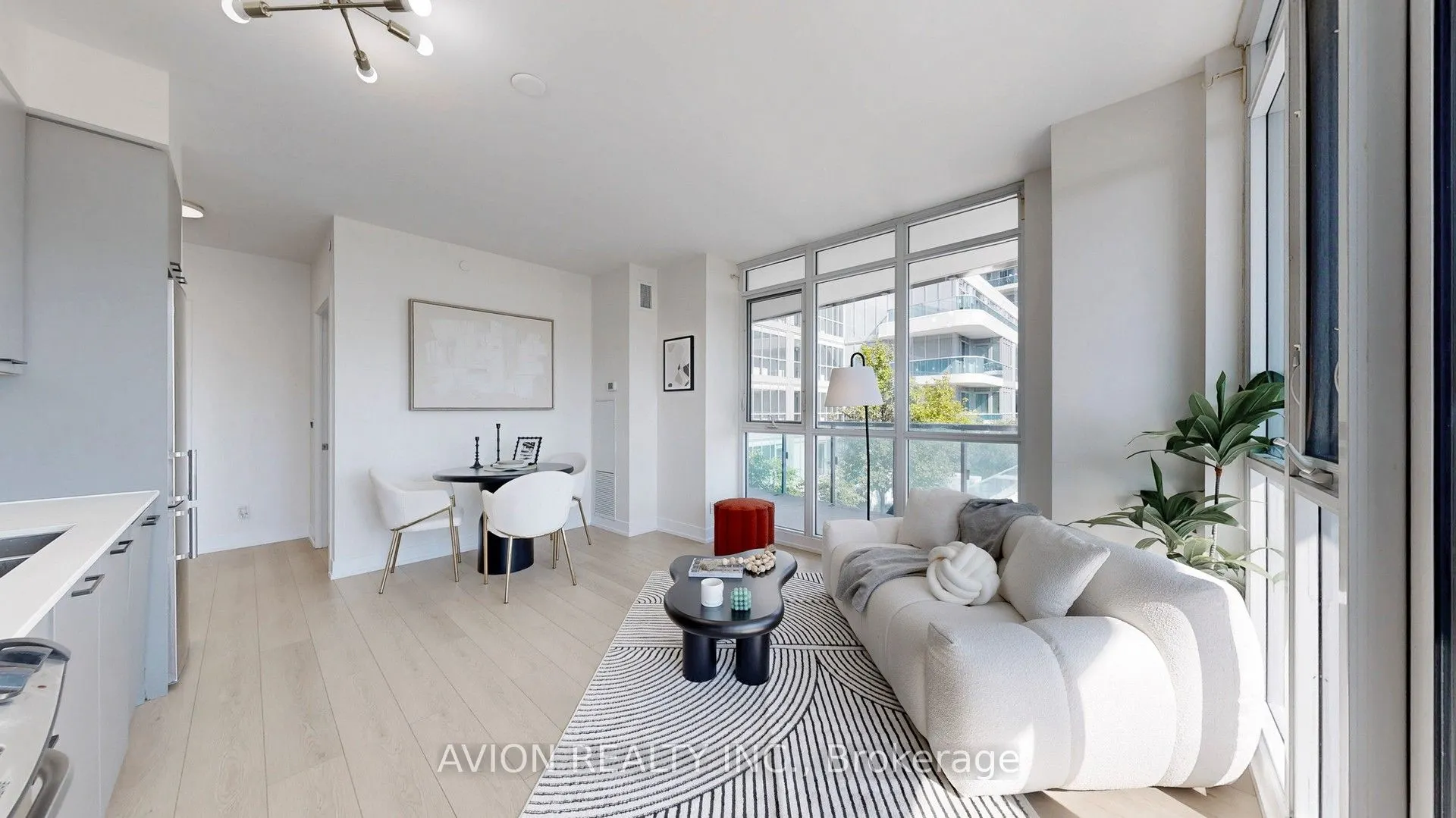 9471 Yonge Street, #532