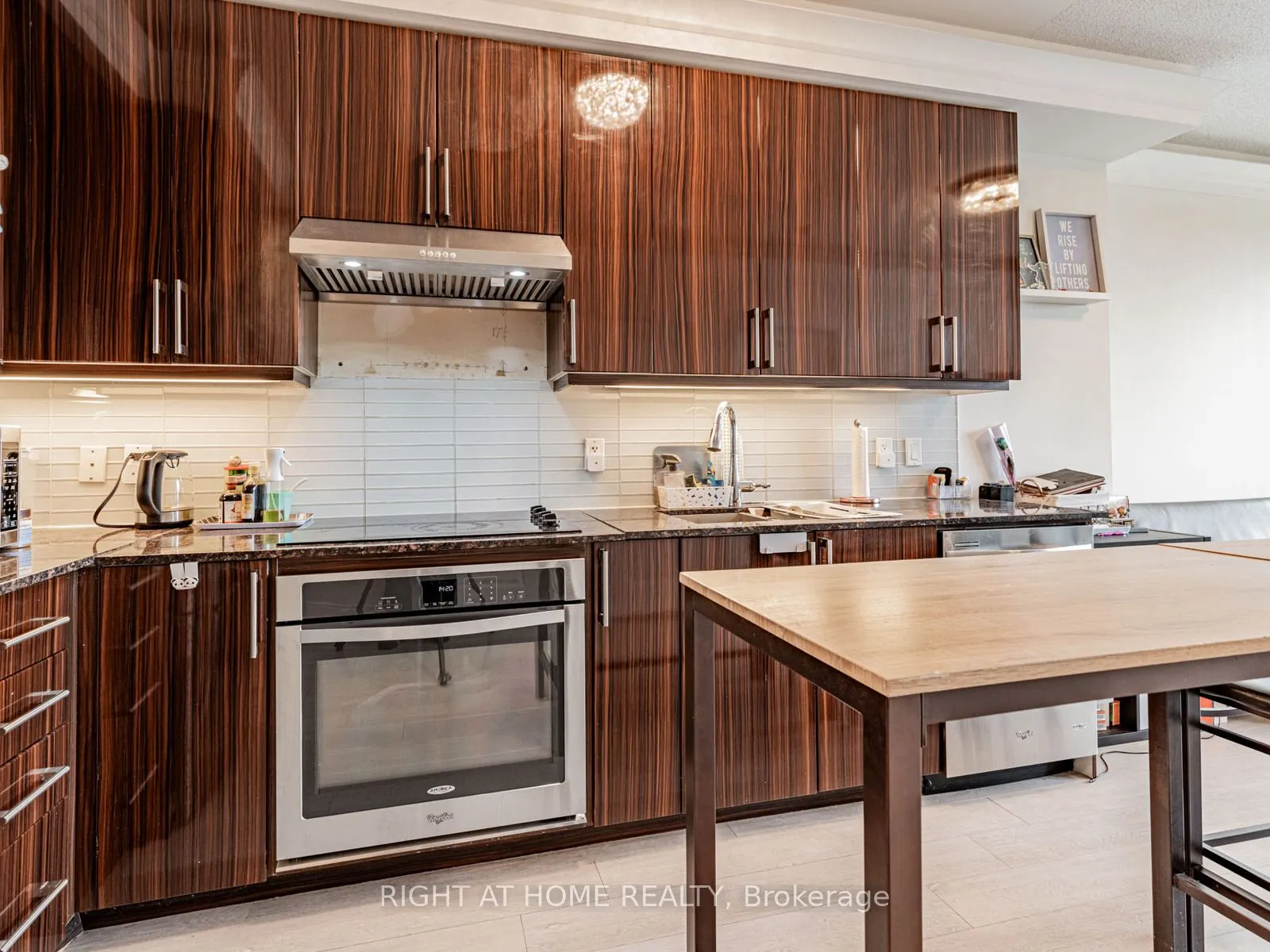 9600 Yonge Street, #1712B