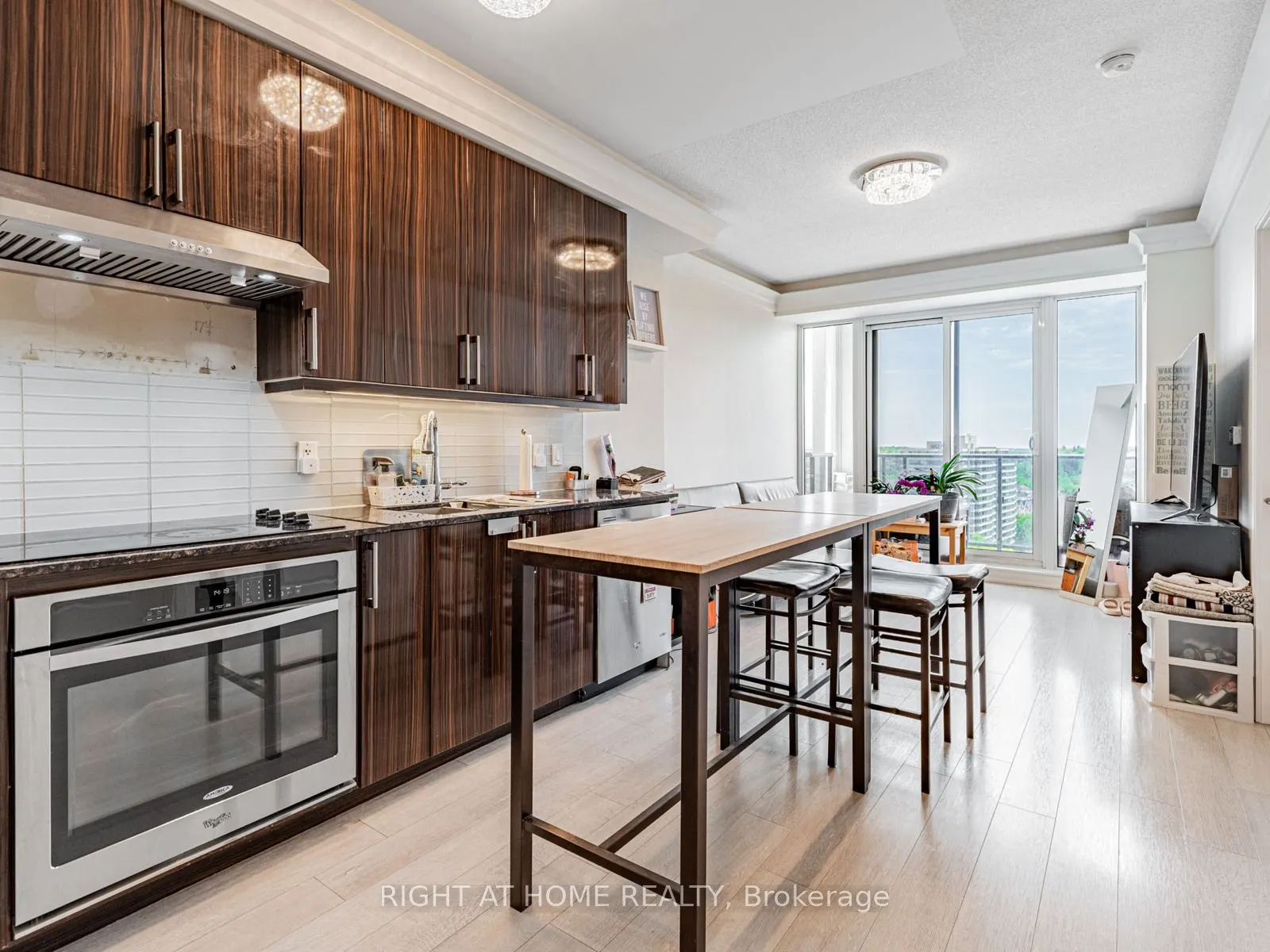 9600 Yonge Street, #1712B