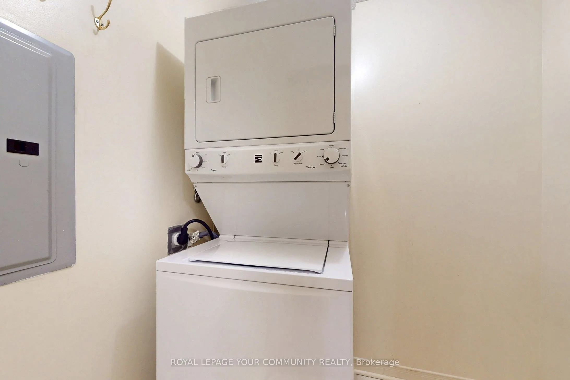 309 Major Mackenzie Drive, #205