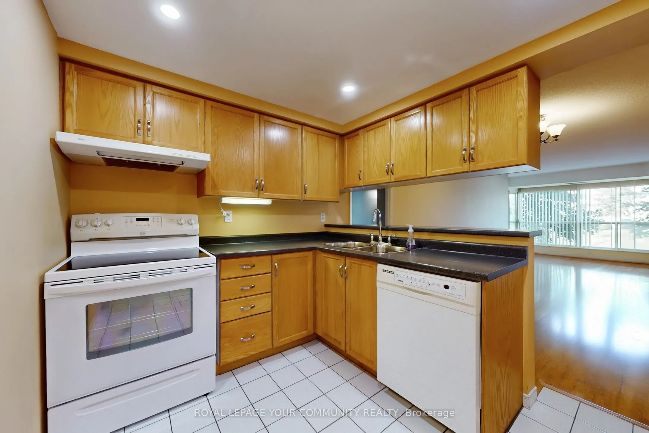 309 Major Mackenzie Drive, #205