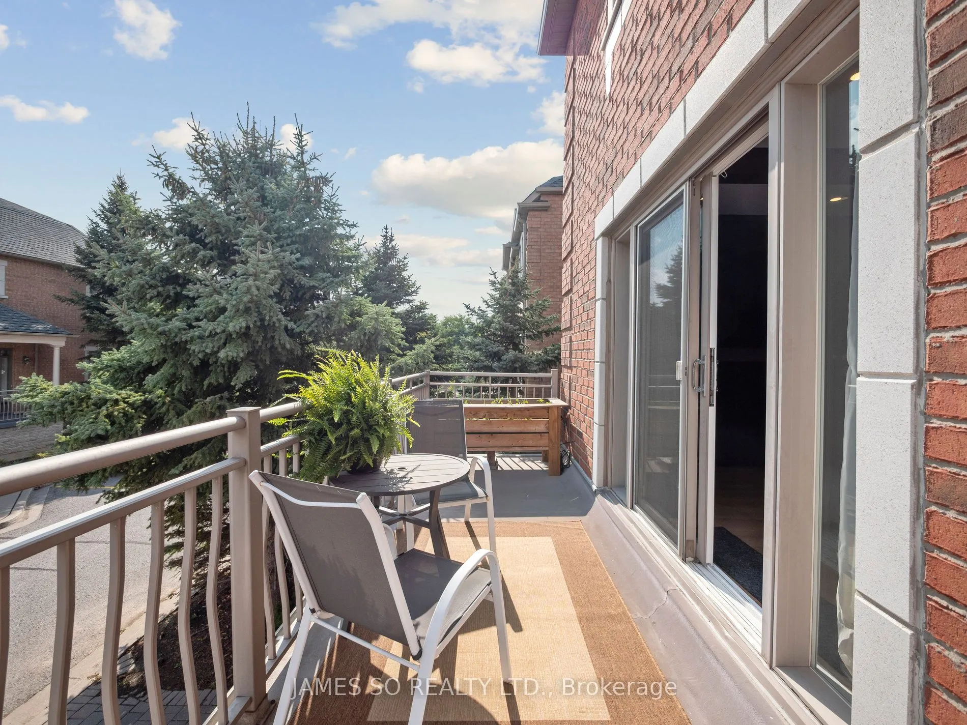 9133 Bayview Avenue, #39
