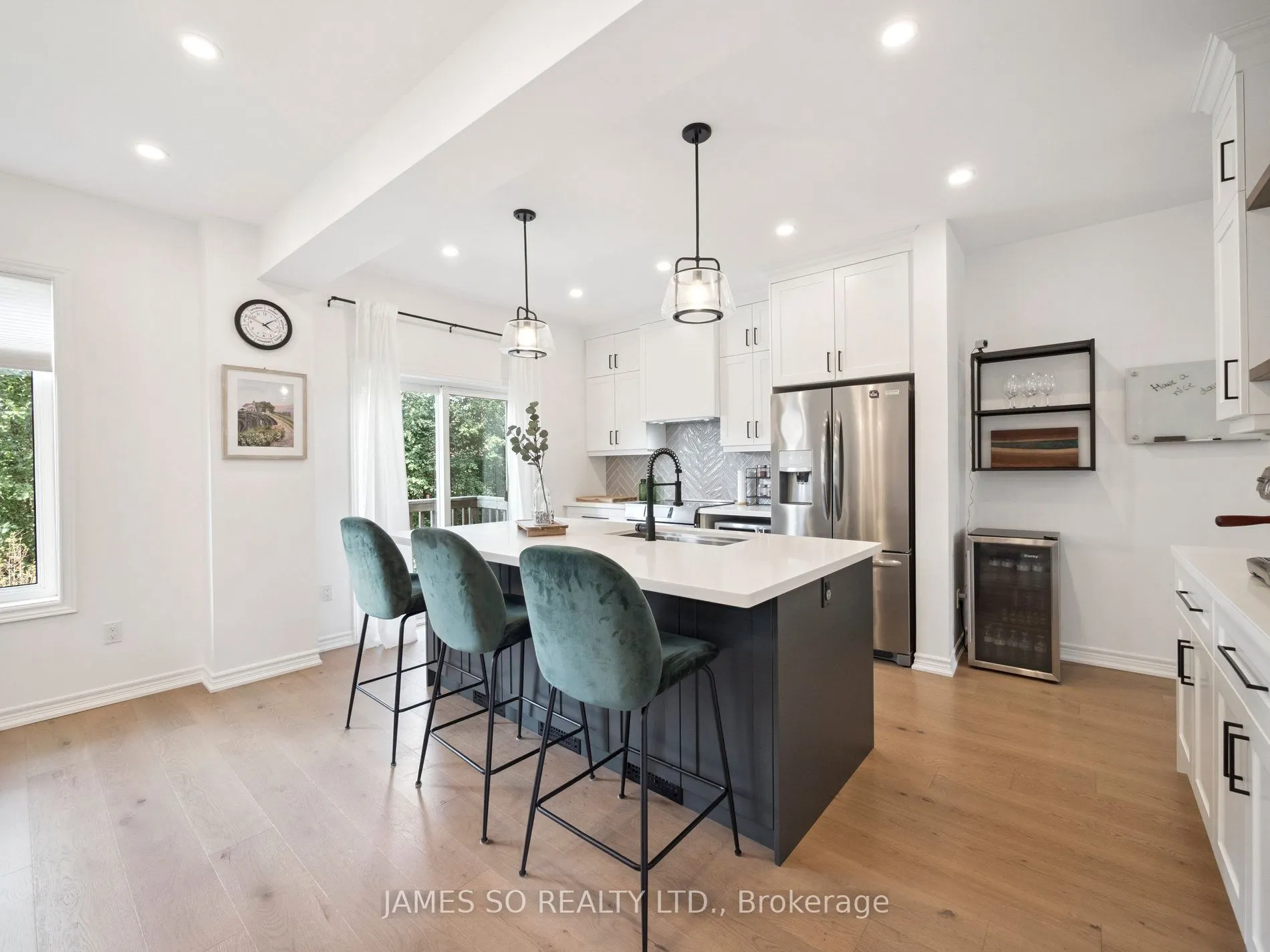 9133 Bayview Avenue, #39
