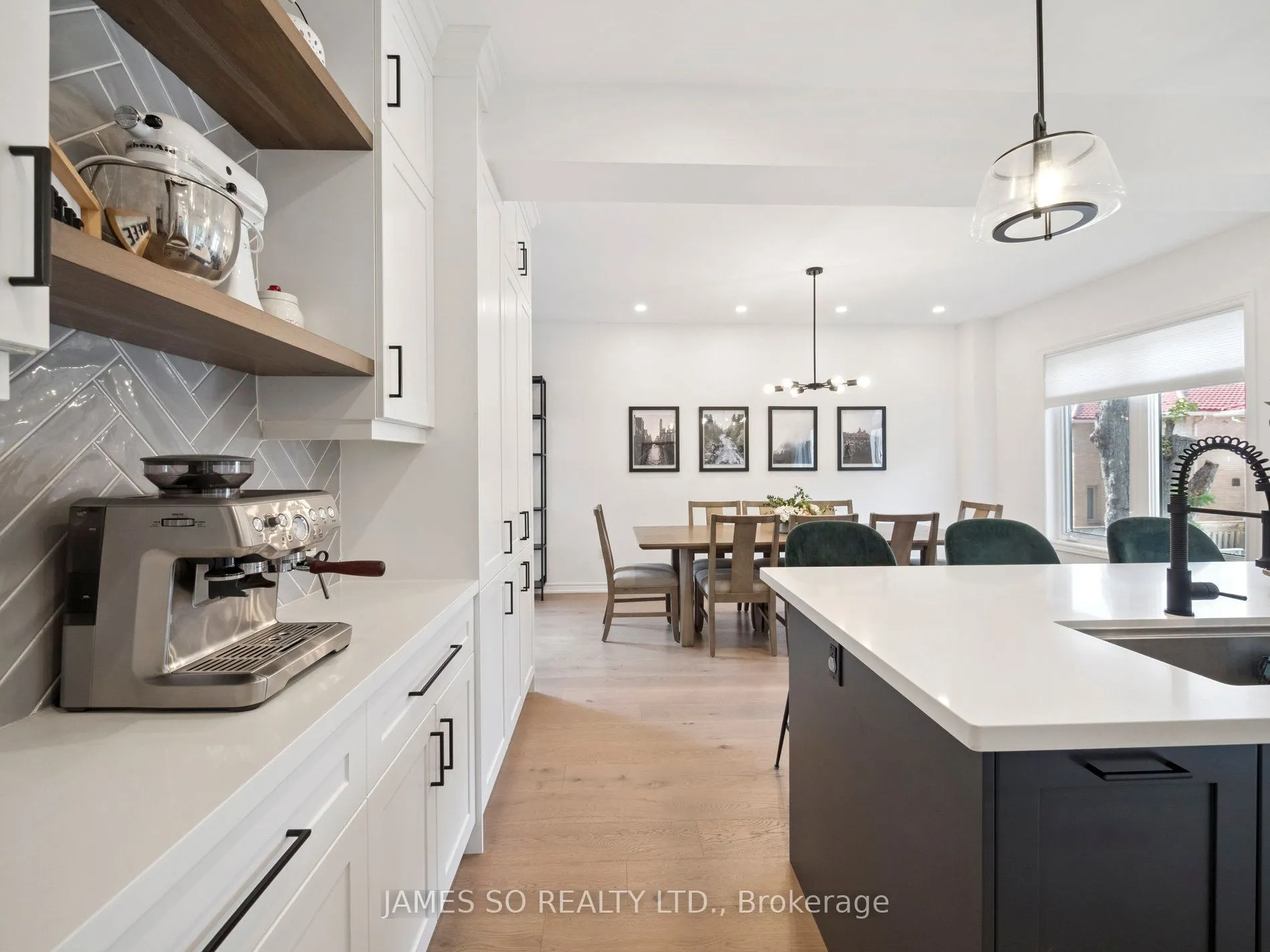 9133 Bayview Avenue, #39