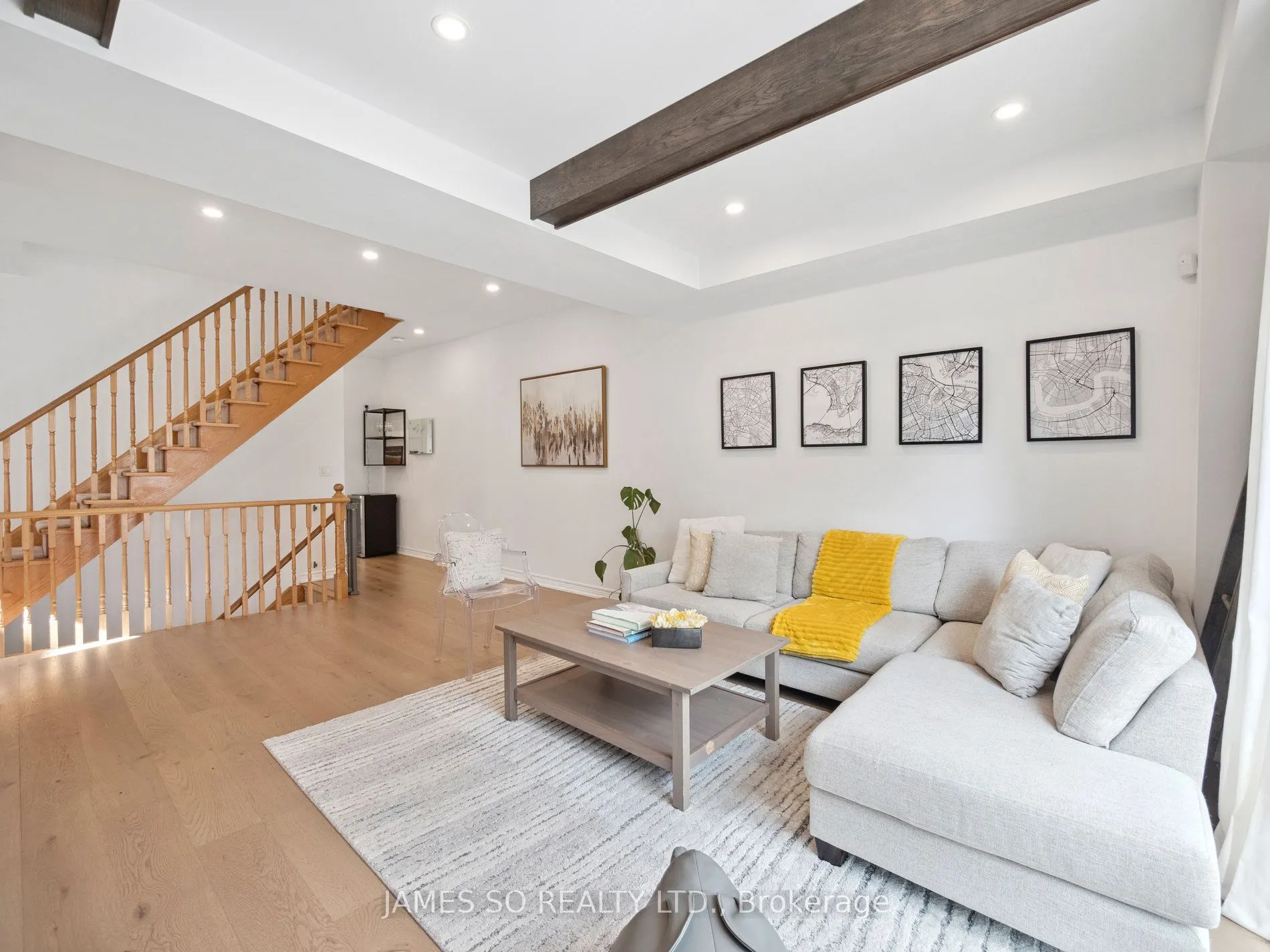 9133 Bayview Avenue, #39