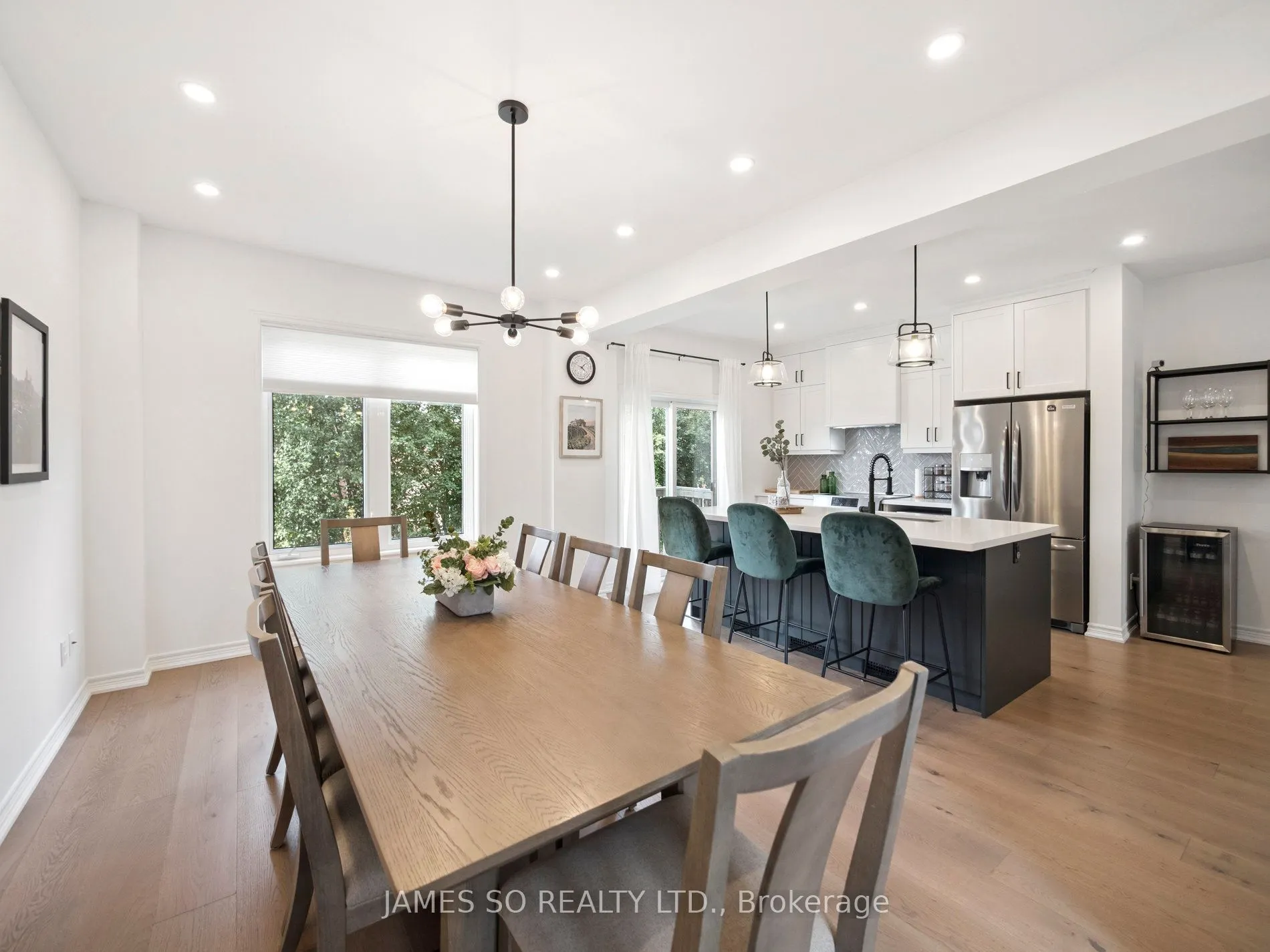 9133 Bayview Avenue, #39