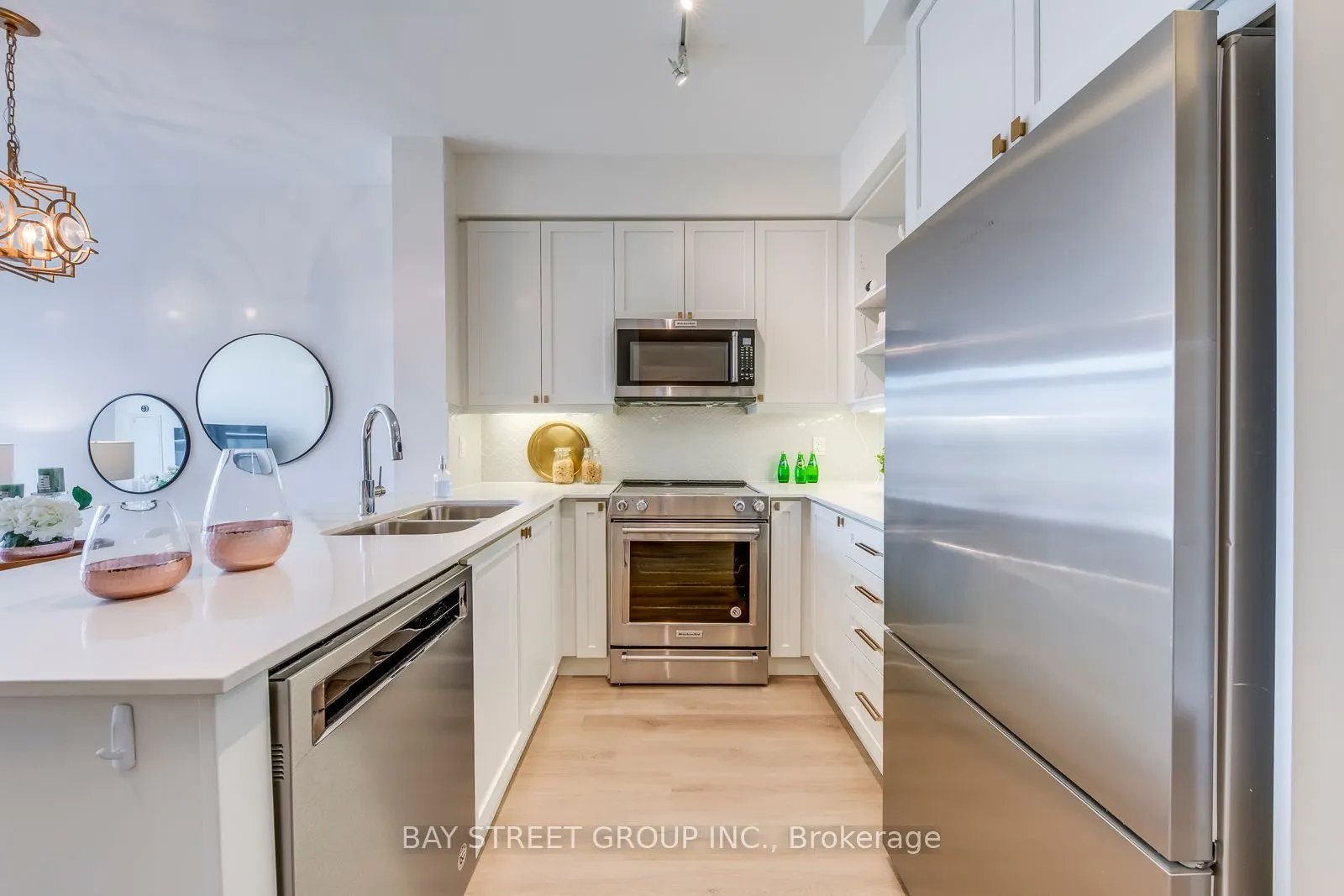 65 Oneida Crescent, #404