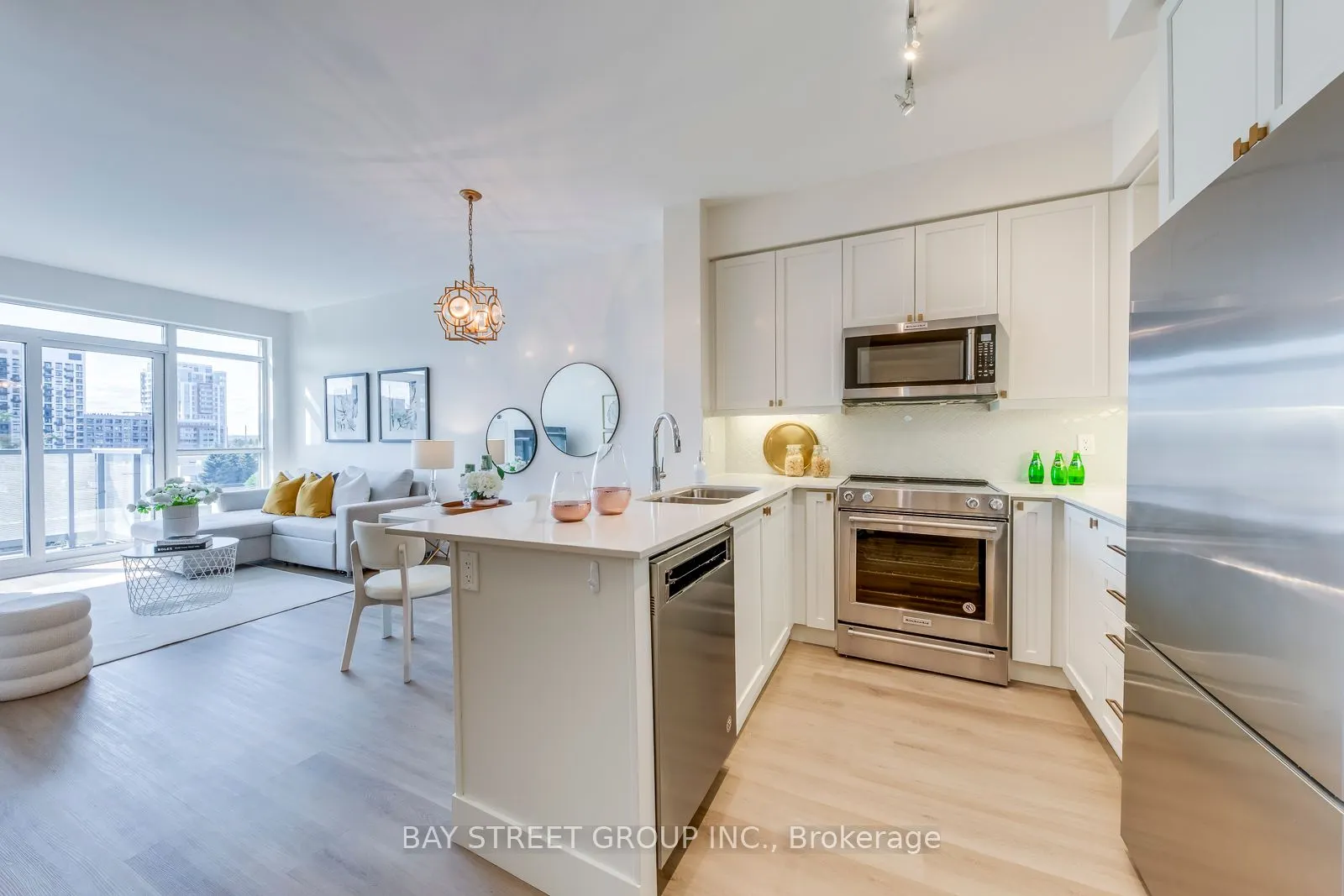 65 Oneida Crescent, #404
