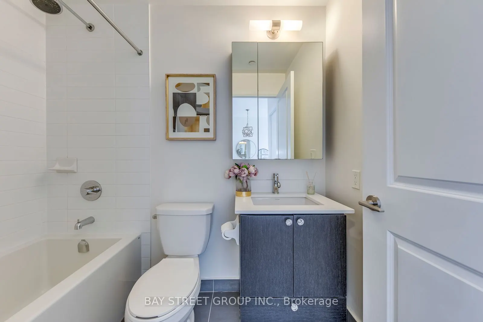 65 Oneida Crescent, #404