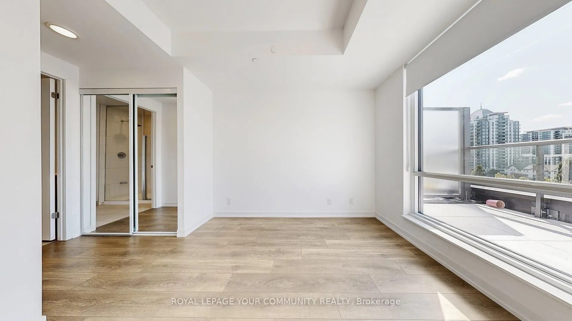 8 Beverley Glen Boulevard, #626