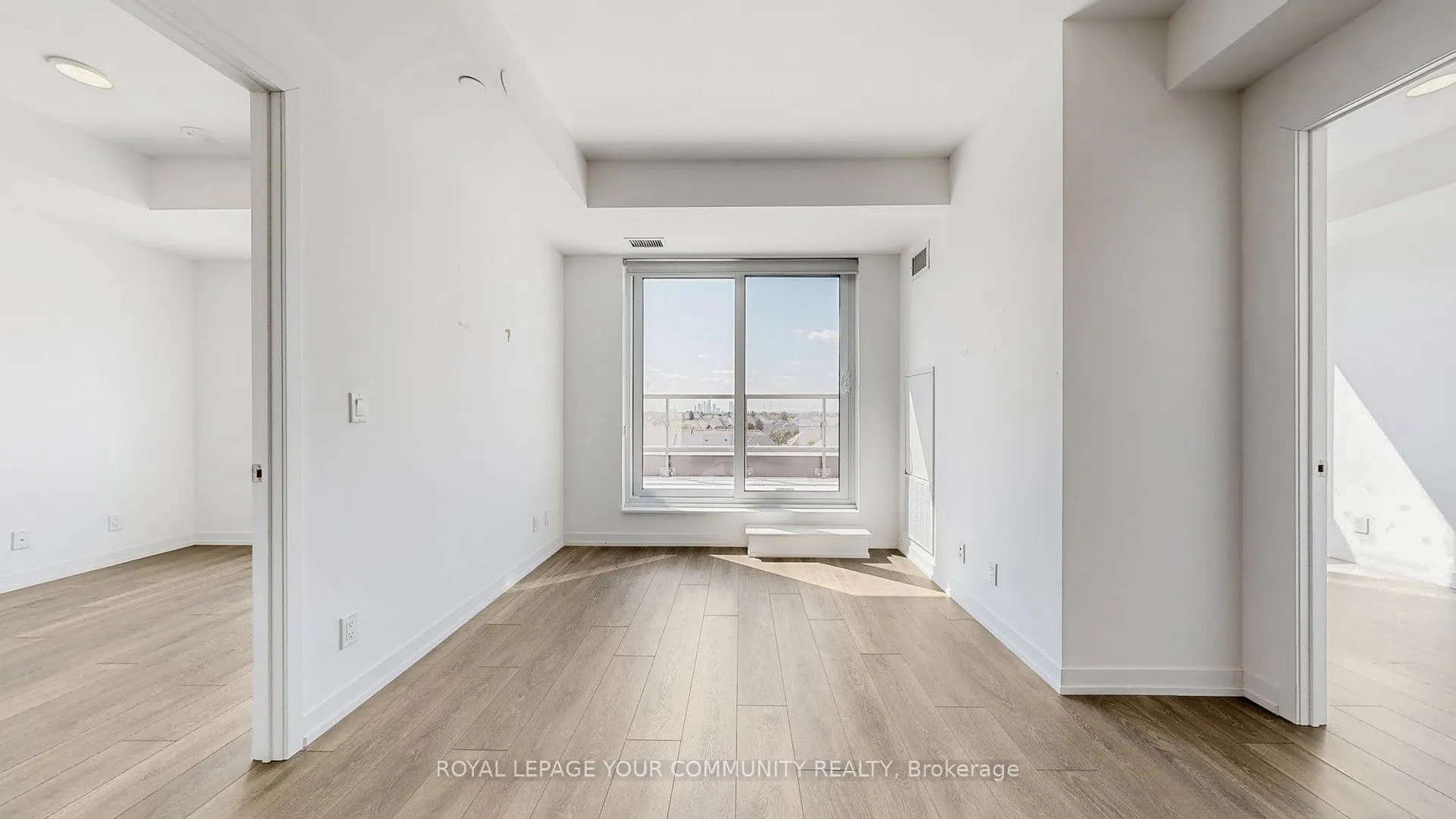8 Beverley Glen Boulevard, #626