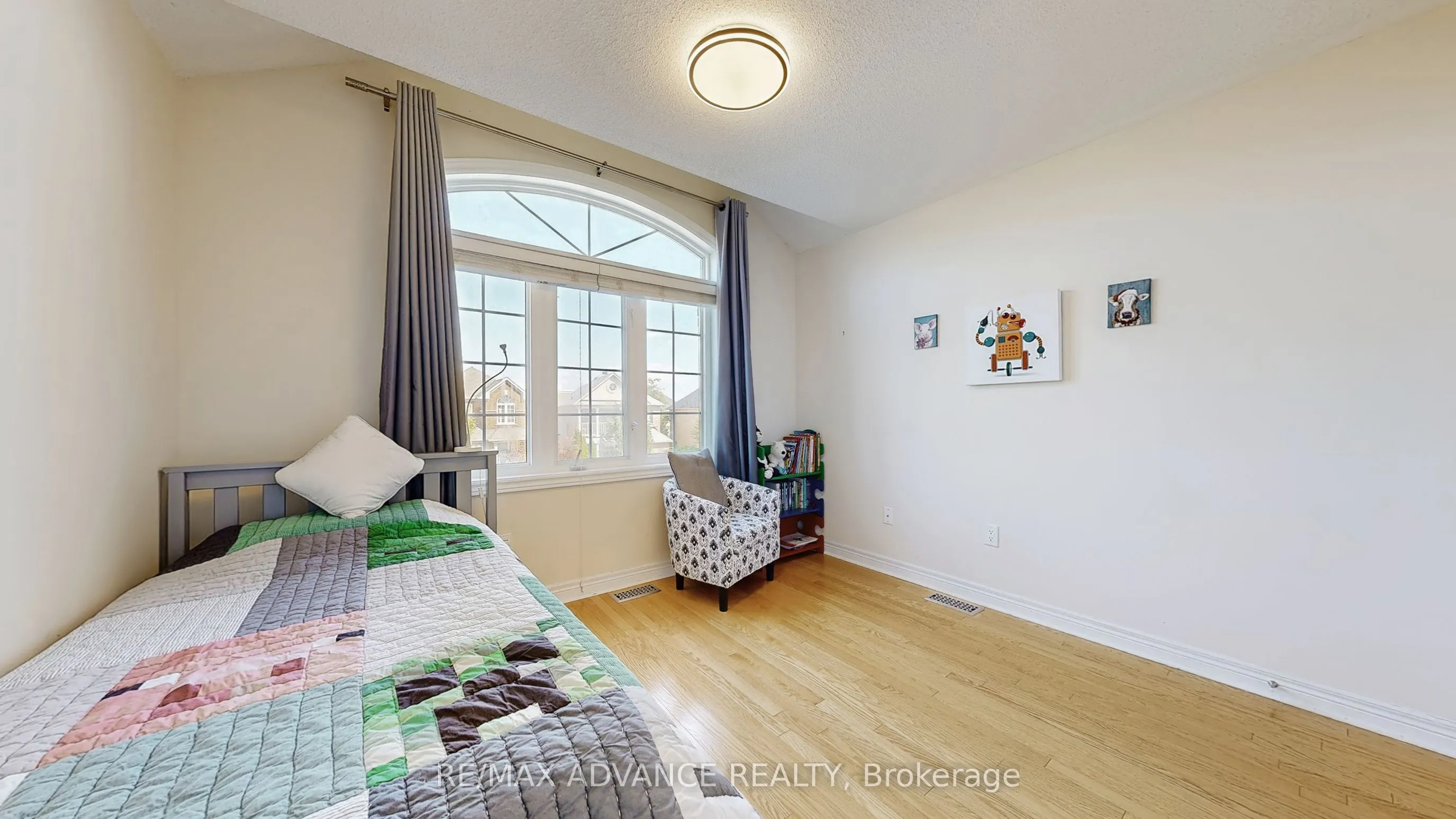 151 Laramie Crescent